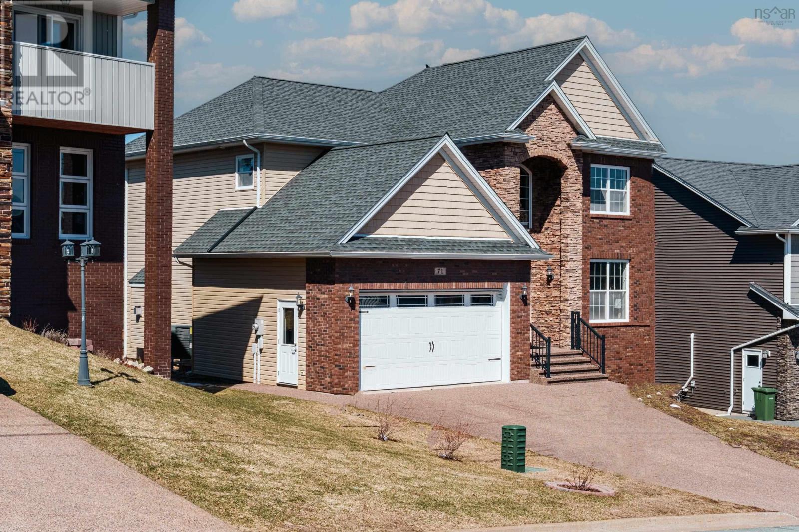 71 Maple Grove Avenue, Timberlea, Nova Scotia  B3T 0E2 - Photo 2 - 202605899