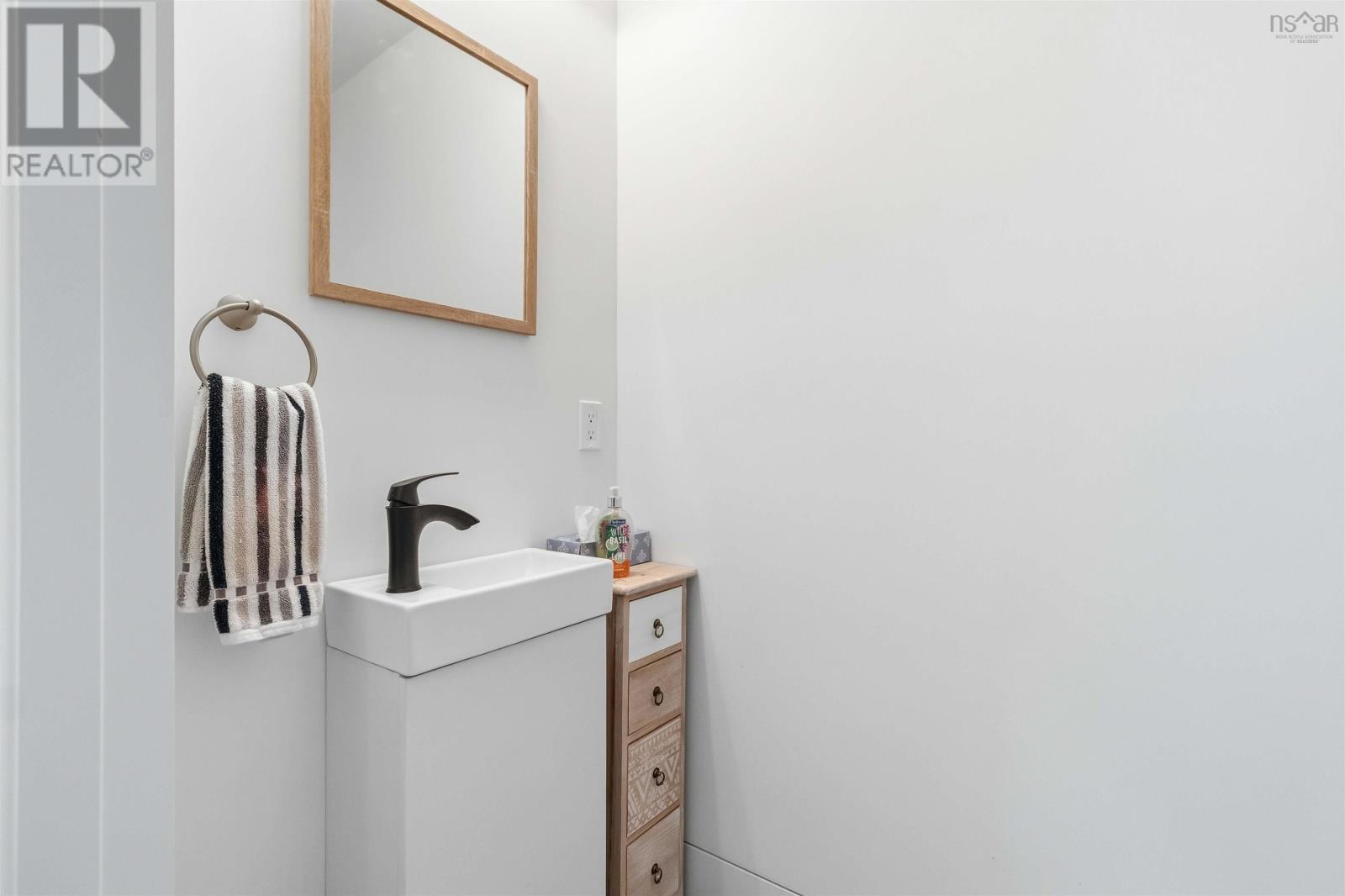 87 Golden Horizon Drive, Port Mouton, Nova Scotia  B0T 1T0 - Photo 36 - 202606244