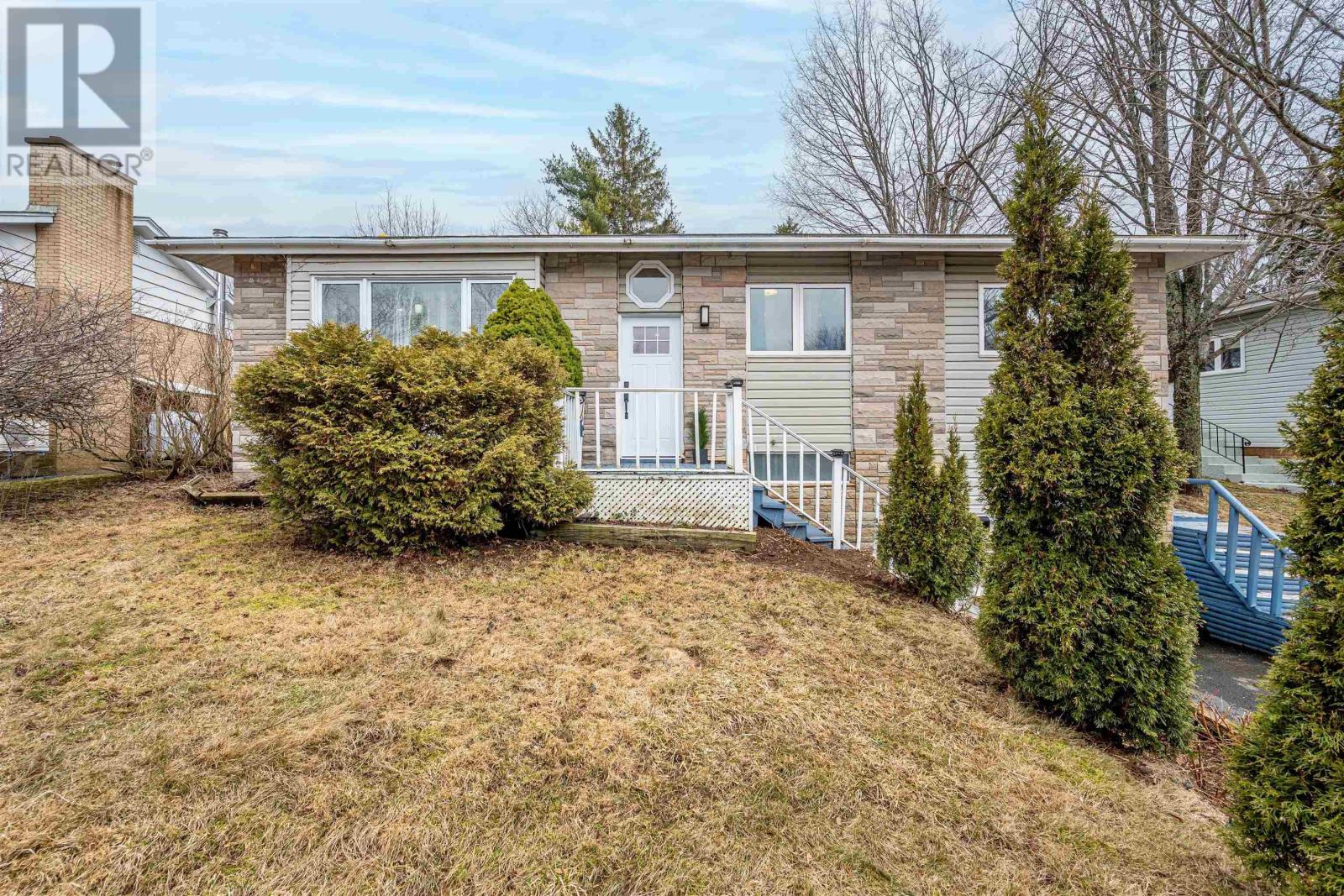 40 Gateway Road, Halifax, Nova Scotia  B3M 1M9 - Photo 2 - 202606261