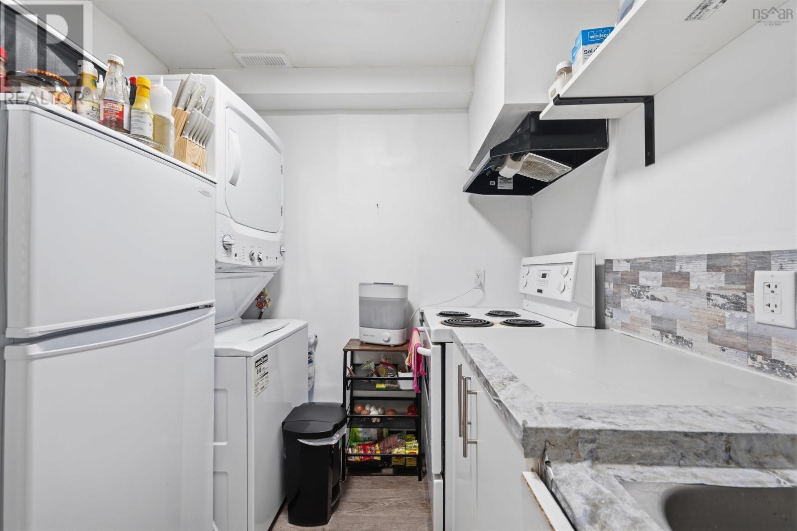 40 Gateway Road, Halifax, Nova Scotia  B3M 1M9 - Photo 33 - 202606261