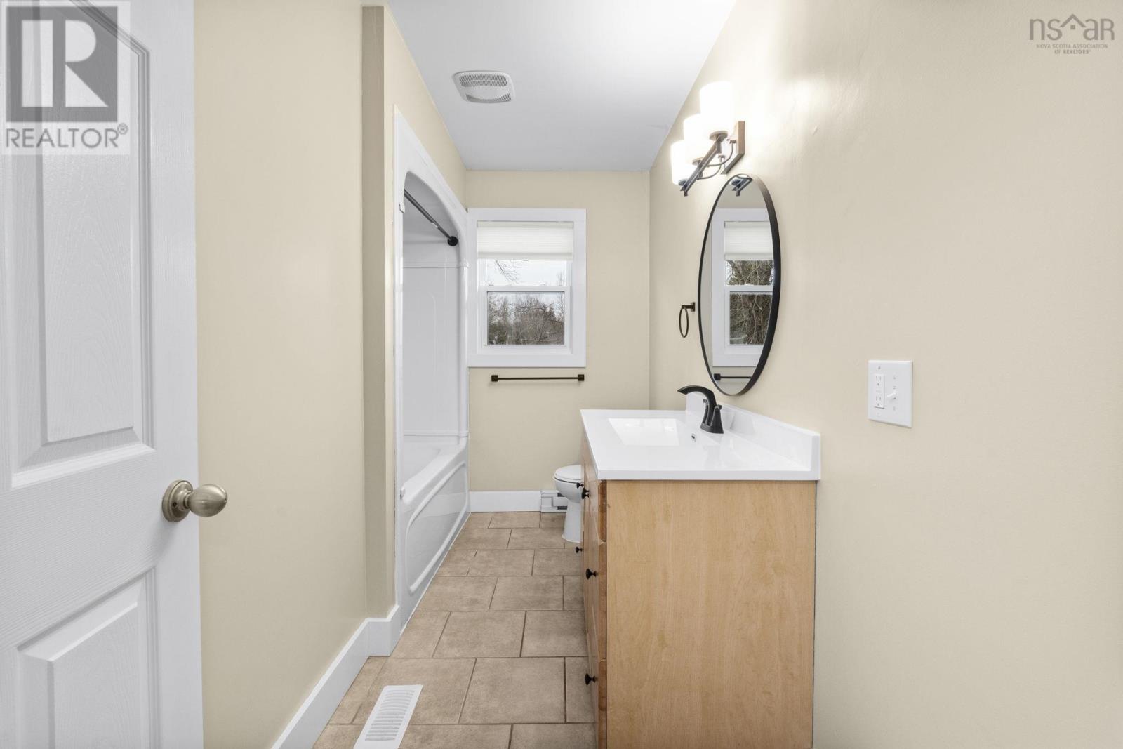 37 Highway 14, Milford, Nova Scotia  B0N 1Y0 - Photo 11 - 202606593