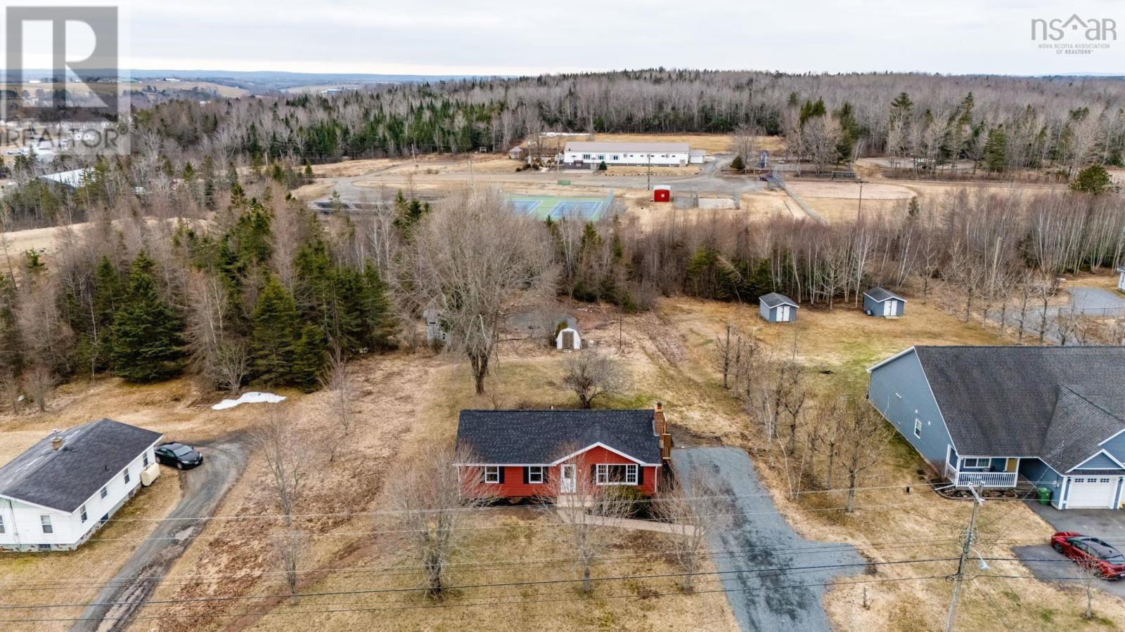 37 Highway 14, Milford, Nova Scotia  B0N 1Y0 - Photo 2 - 202606593