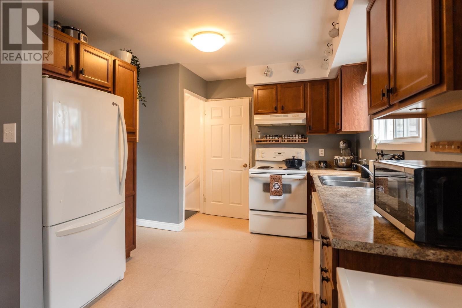 20 Matador Court, Lower Sackville, Nova Scotia  B4C 3G9 - Photo 9 - 202606616