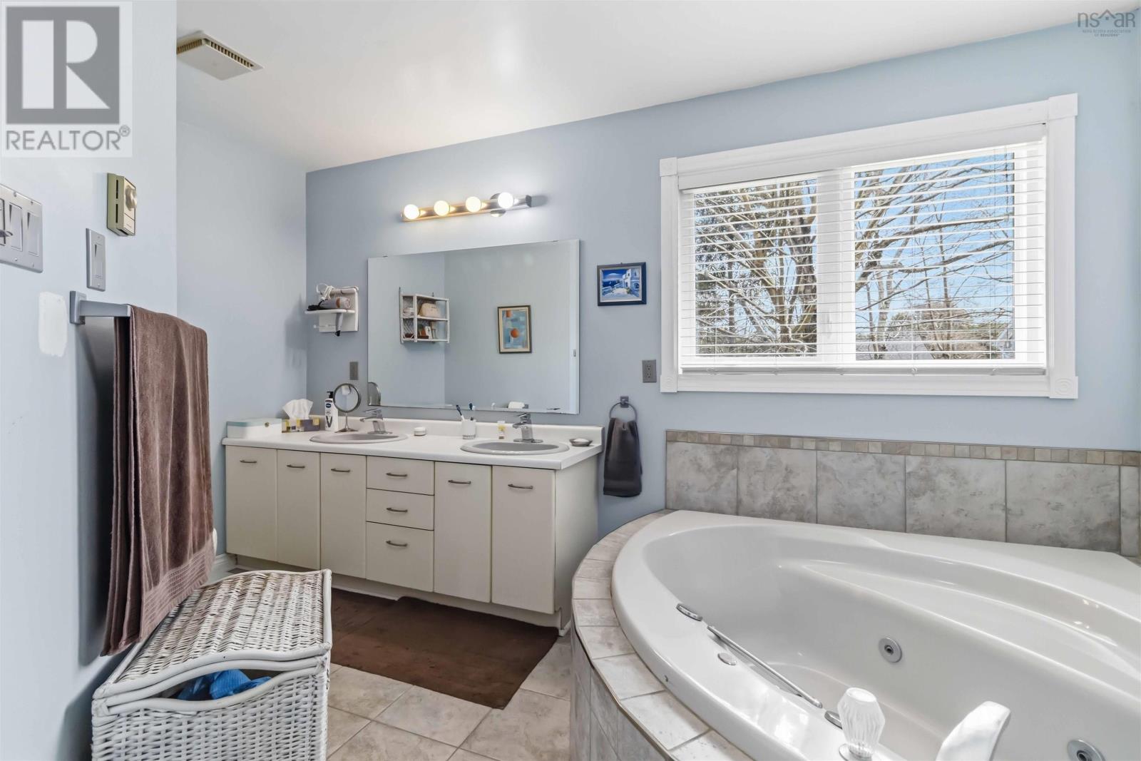 198 Cresthaven Drive, Halifax, Nova Scotia  B3M 4B4 - Photo 29 - 202606649