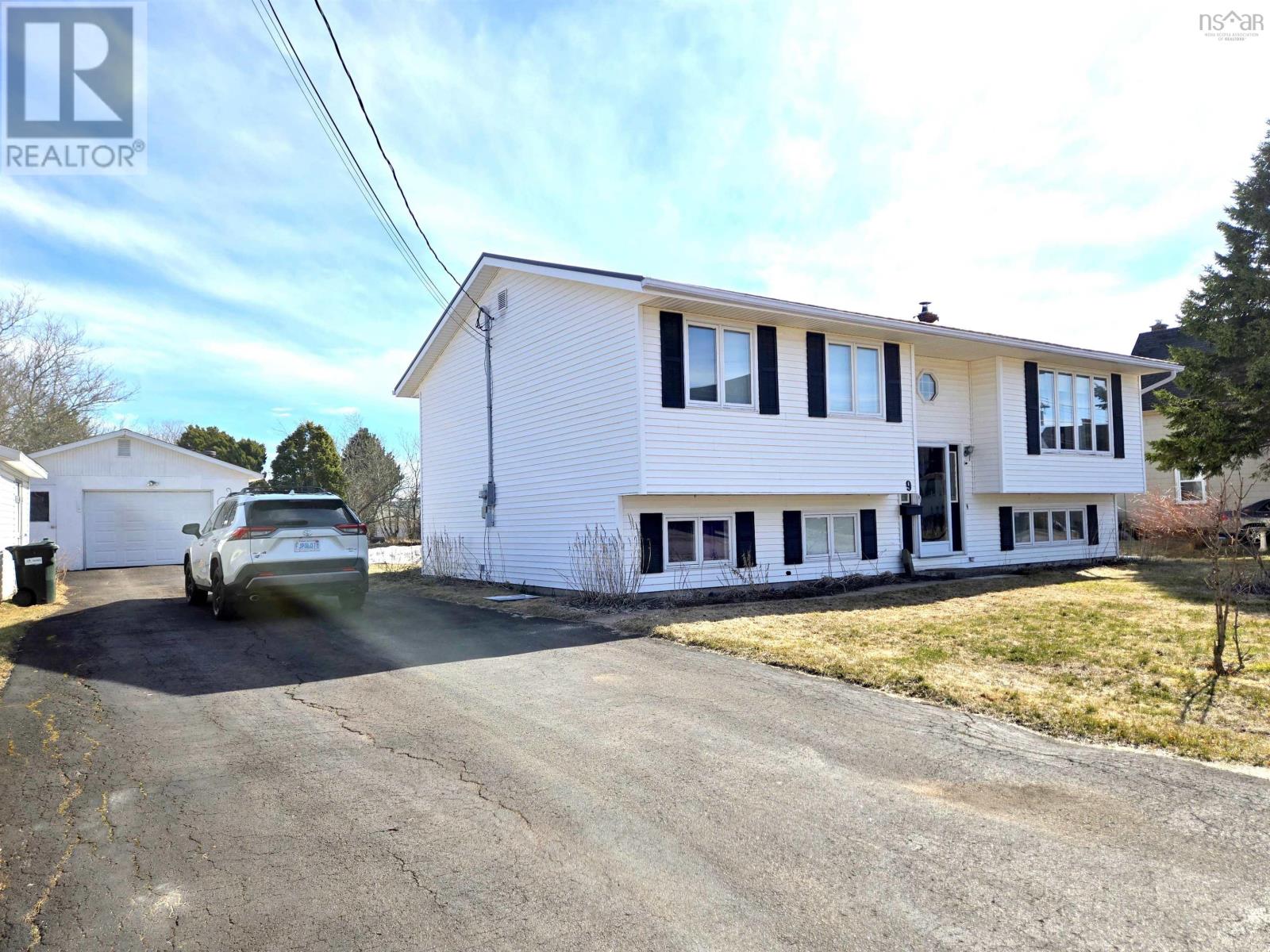 9 Patterson Street, Amherst, Nova Scotia  B4H 1G6 - Photo 38 - 202606657