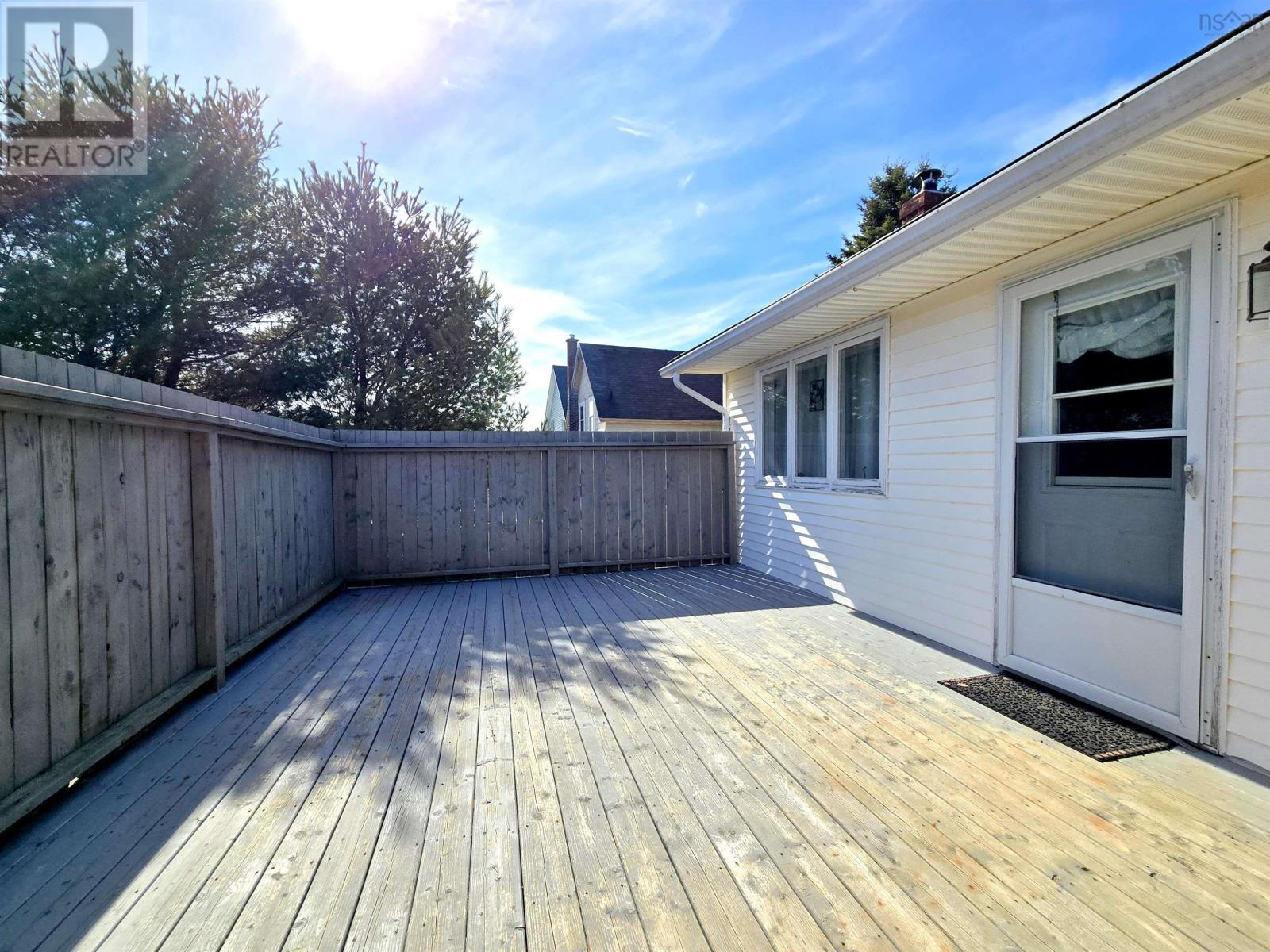 9 Patterson Street, Amherst, Nova Scotia  B4H 1G6 - Photo 4 - 202606657