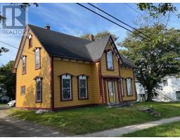 9 Elm Street, yarmouth, Nova Scotia