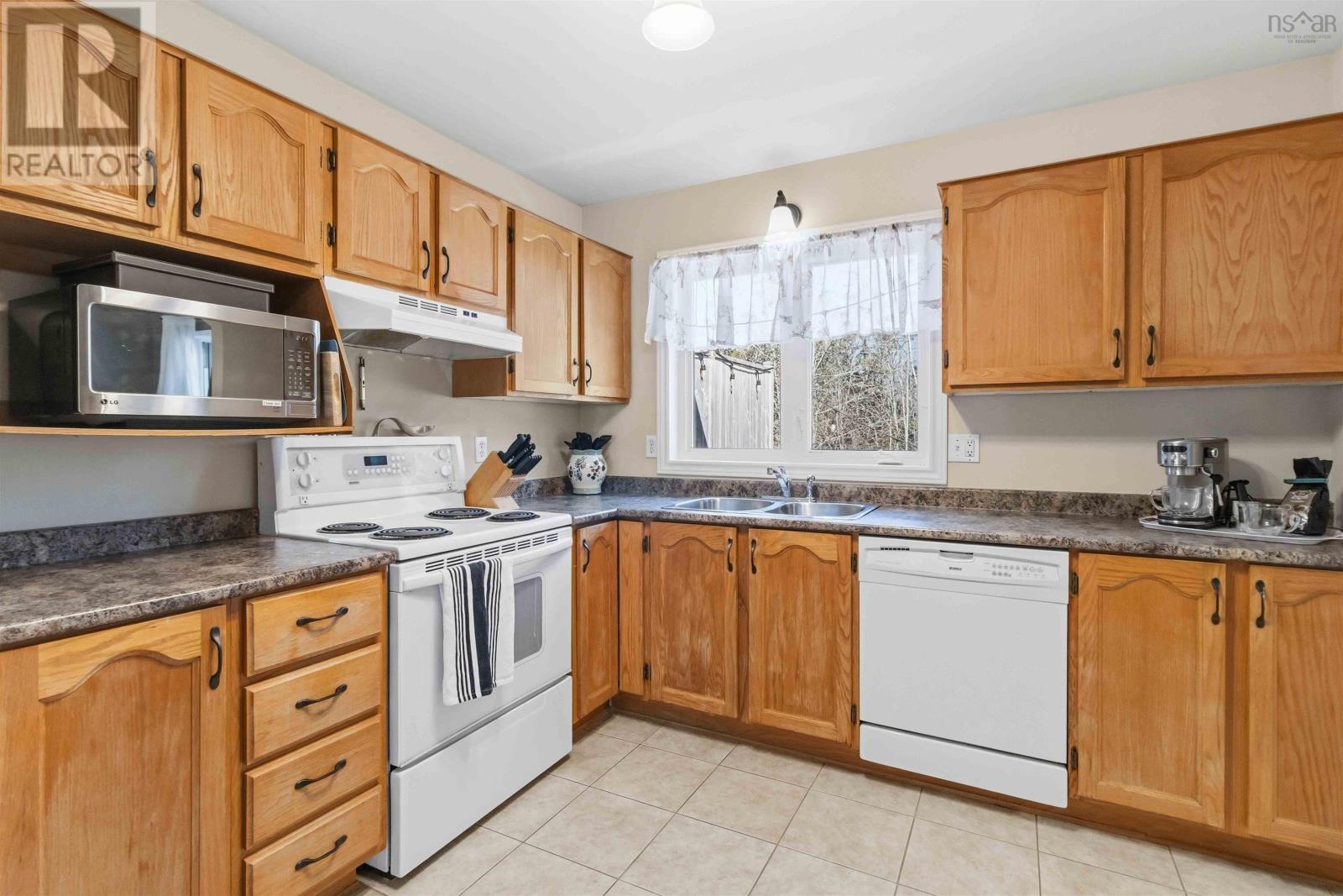 37 Kindling Crescent, Middle Sackville, Nova Scotia  B4E 2V2 - Photo 17 - 202606714