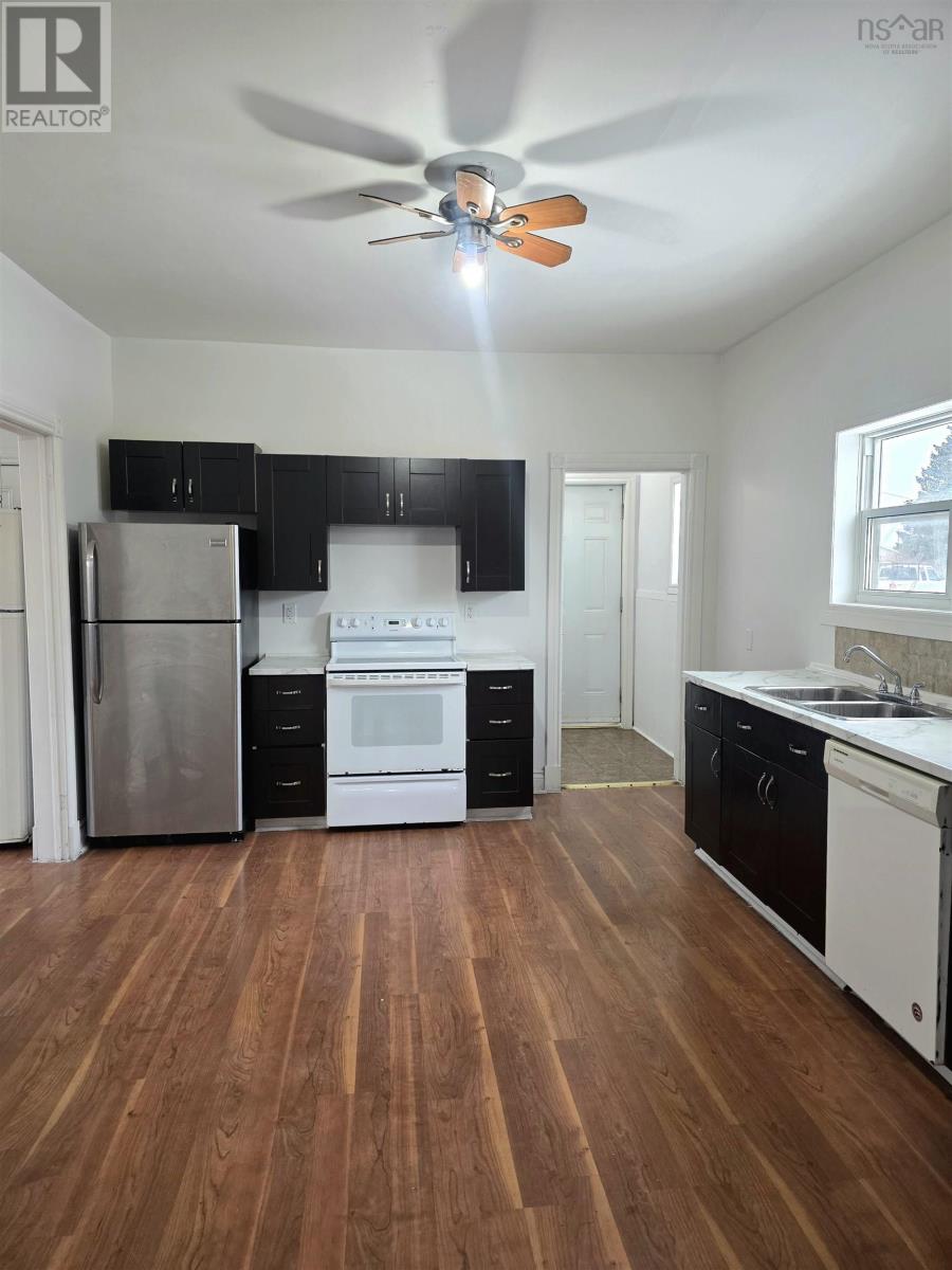 797 Victoria Road, Whitney Pier, Nova Scotia  B1N 1J9 - Photo 11 - 202606938