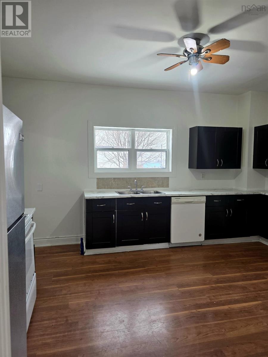 797 Victoria Road, Whitney Pier, Nova Scotia  B1N 1J9 - Photo 12 - 202606938