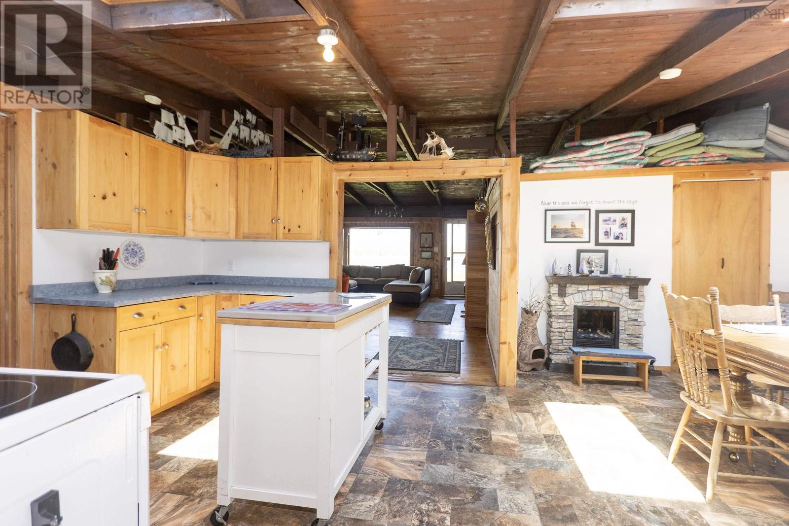 208 Lighthouse Road, Parrsboro, Nova Scotia  B0M 1S0 - Photo 17 - 202606943