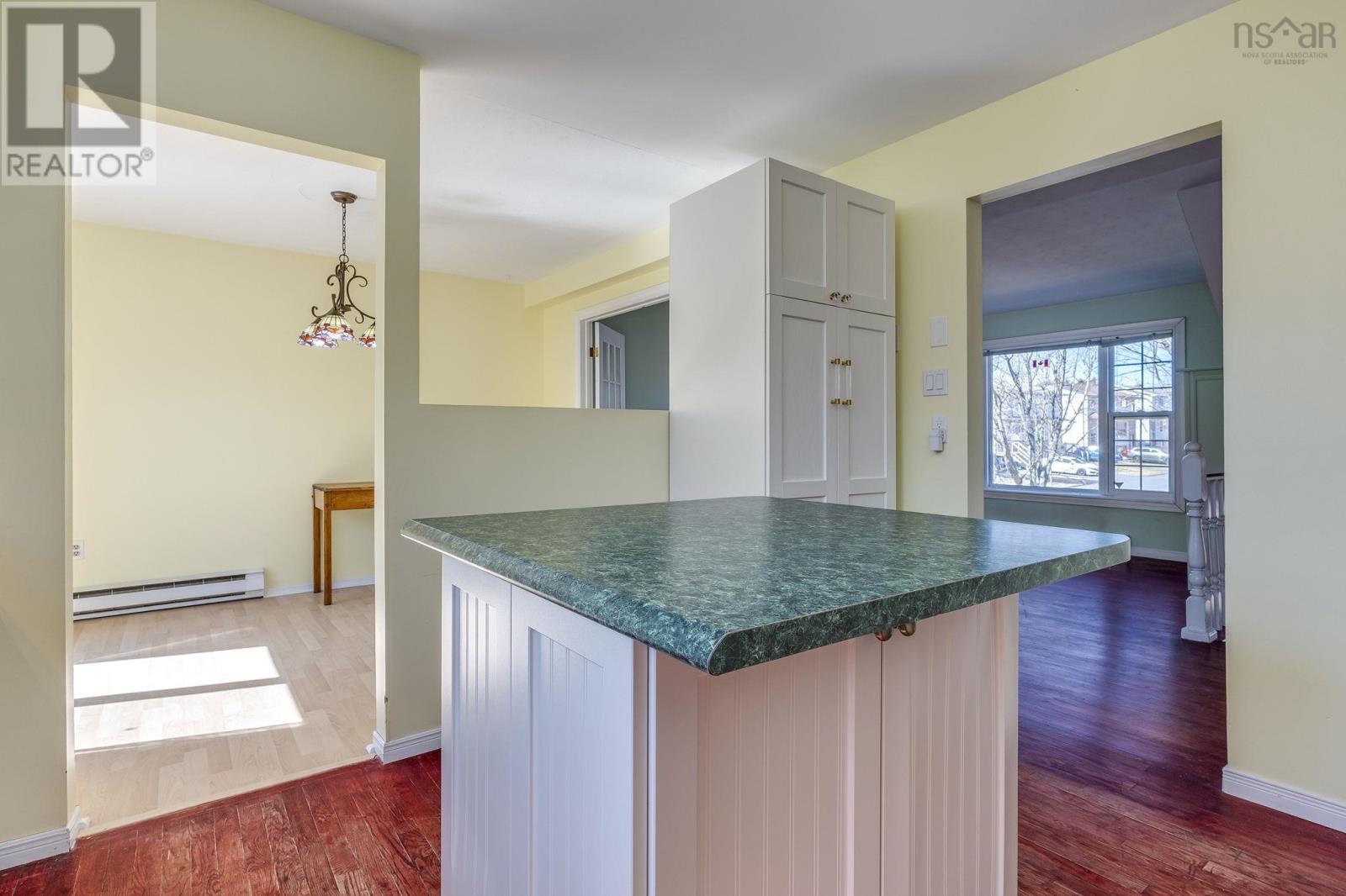 27 Shoreview Drive, Eastern Passage, Nova Scotia  B3G 1G7 - Photo 15 - 202607020