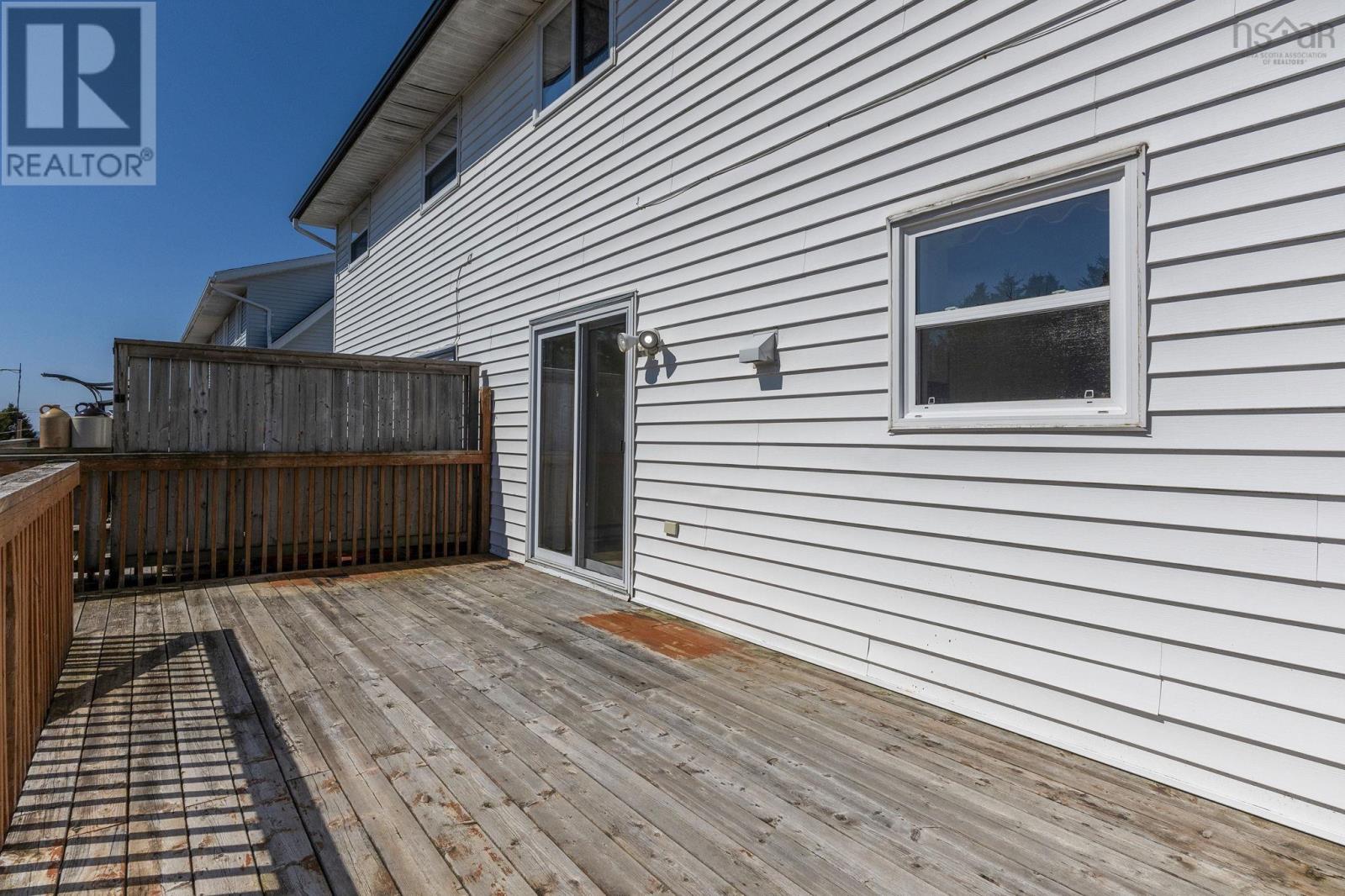 27 Shoreview Drive, Eastern Passage, Nova Scotia  B3G 1G7 - Photo 48 - 202607020