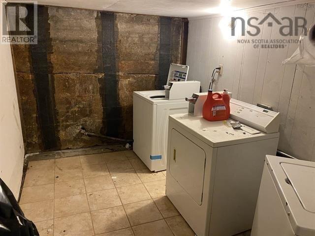 15 Pool Road, Sheet Harbour, Nova Scotia  B0J 3B0 - Photo 11 - 202607041