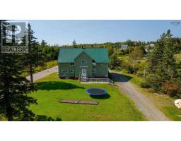 15 Pool Road, sheet harbour, Nova Scotia