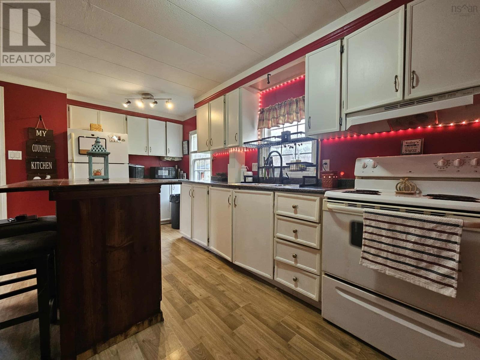 269 Chance Harbour Road, Hillside, Nova Scotia  B0K 1X0 - Photo 8 - 202607057