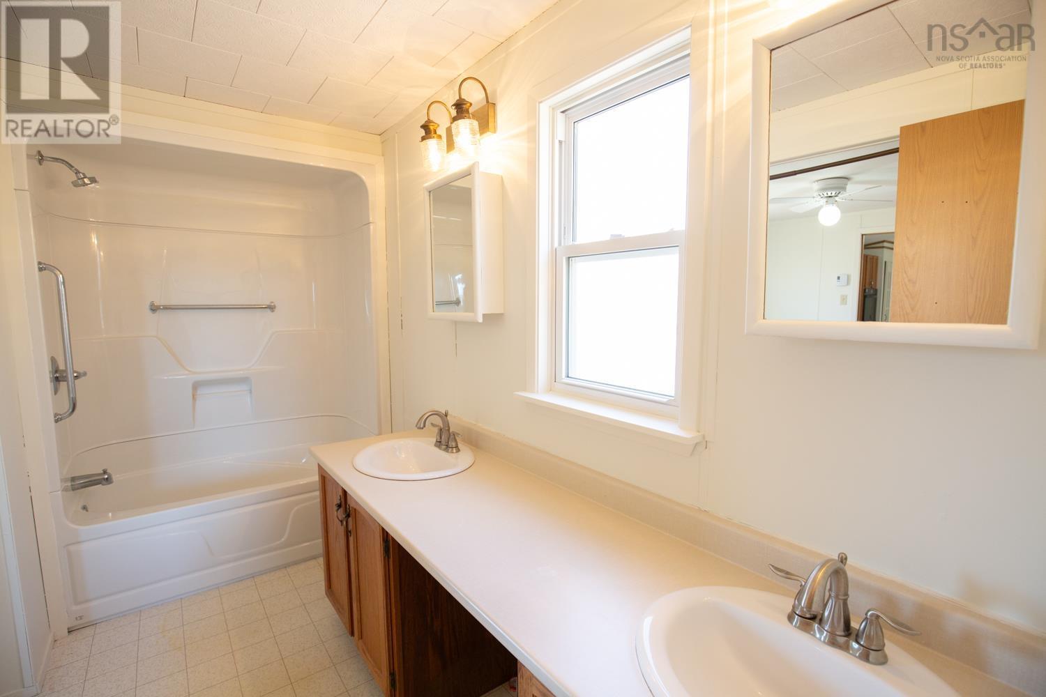 3330 Hwy 6, Tatamagouche, Nova Scotia  B0K 1V0 - Photo 14 - 202607059