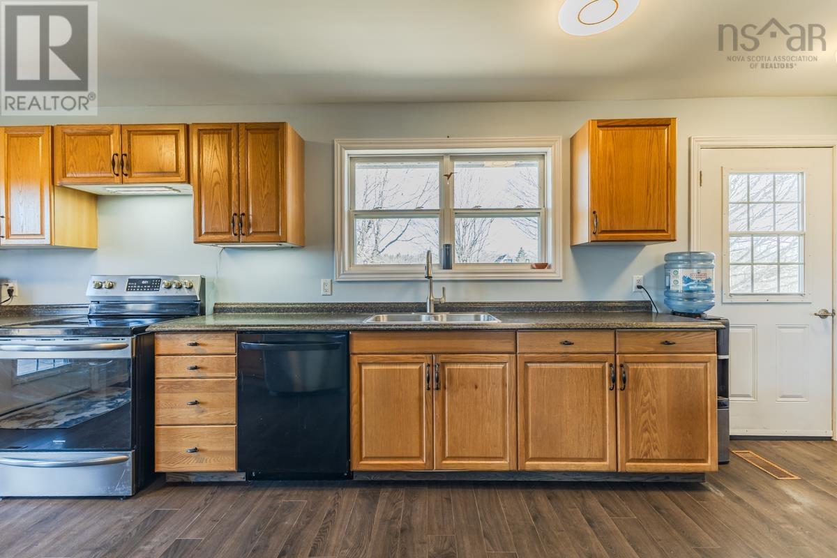 324 Valley Road, Westchester Station, Nova Scotia  B0M 1Z0 - Photo 7 - 202607060