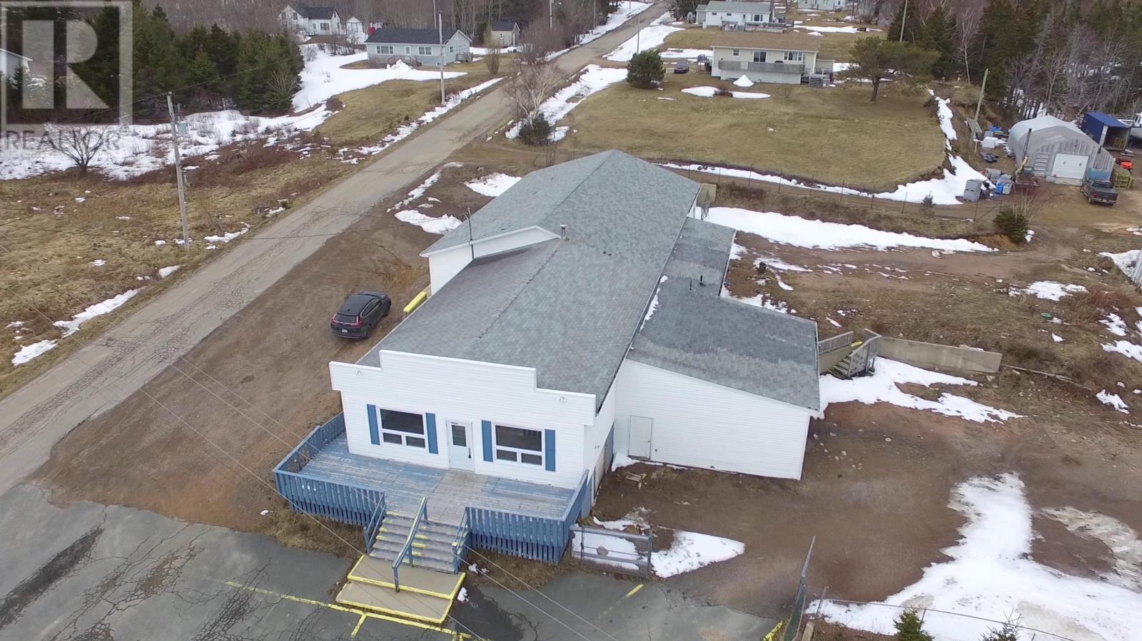 8 Bayview Road, ingonish, Nova Scotia