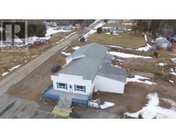 8 Bayview Road, ingonish, Nova Scotia