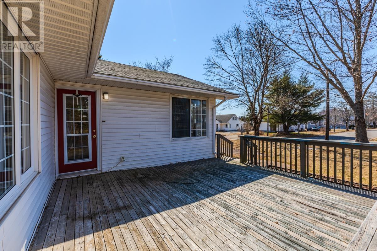 56 Regent Street, Amherst, Nova Scotia  B4H 3T1 - Photo 2 - 202607203
