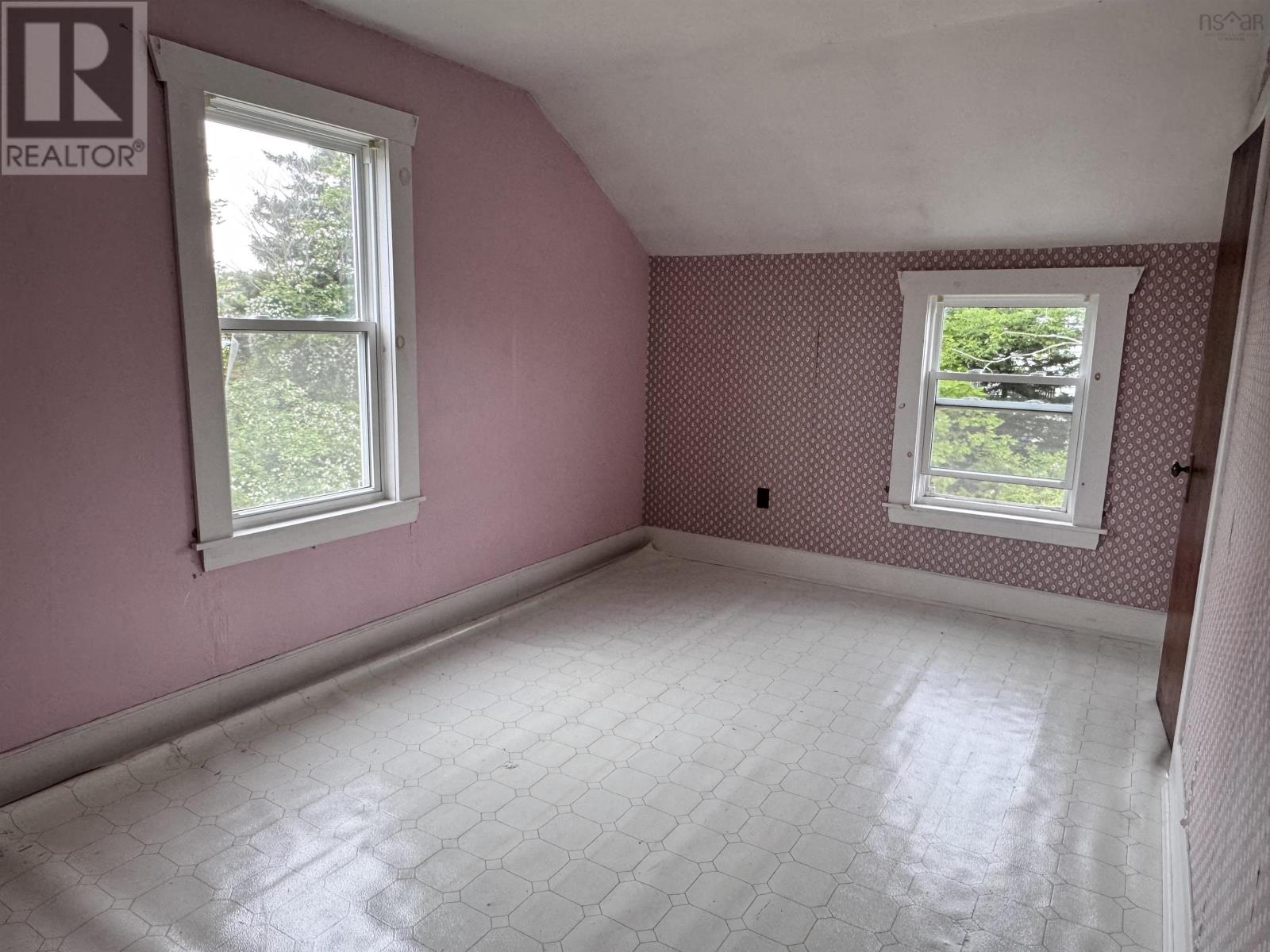 29 Rockdale Avenue, Glace Bay, Nova Scotia  B1A 4C1 - Photo 19 - 202607383