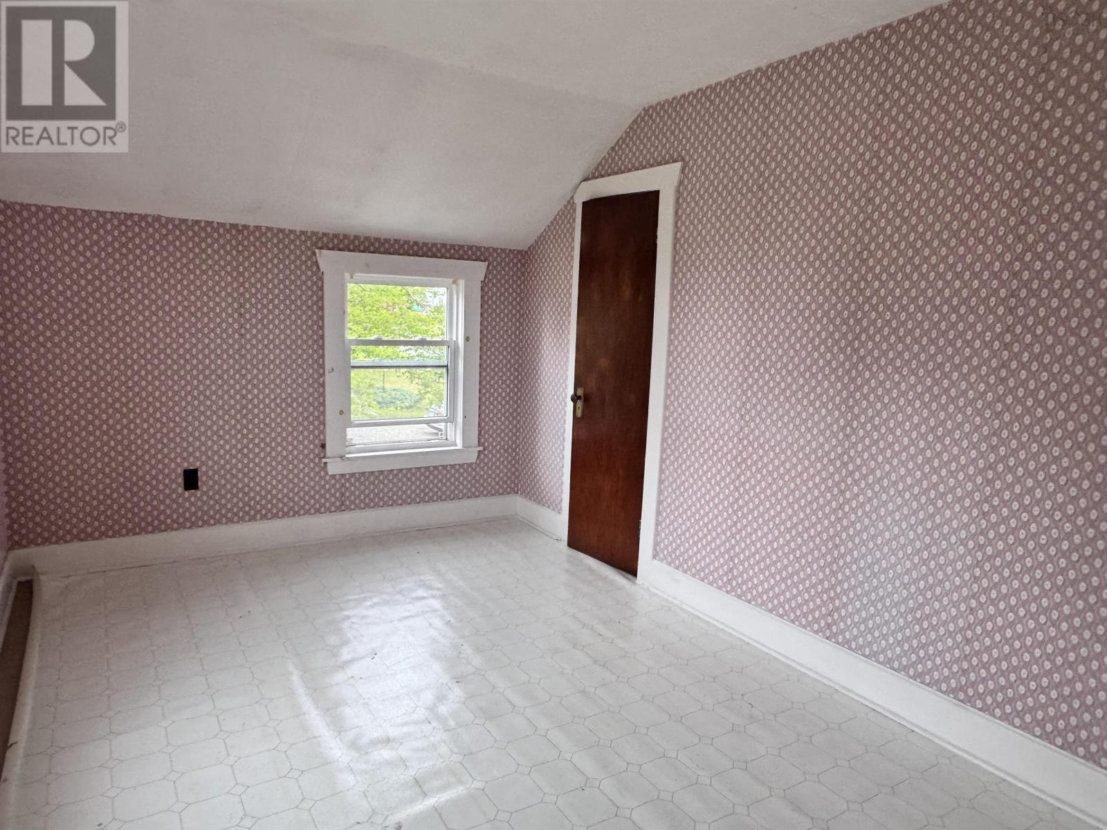 29 Rockdale Avenue, Glace Bay, Nova Scotia  B1A 4C1 - Photo 20 - 202607383