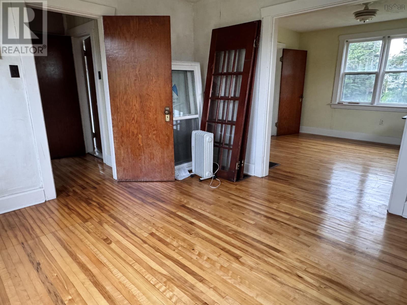 29 Rockdale Avenue, Glace Bay, Nova Scotia  B1A 4C1 - Photo 6 - 202607383