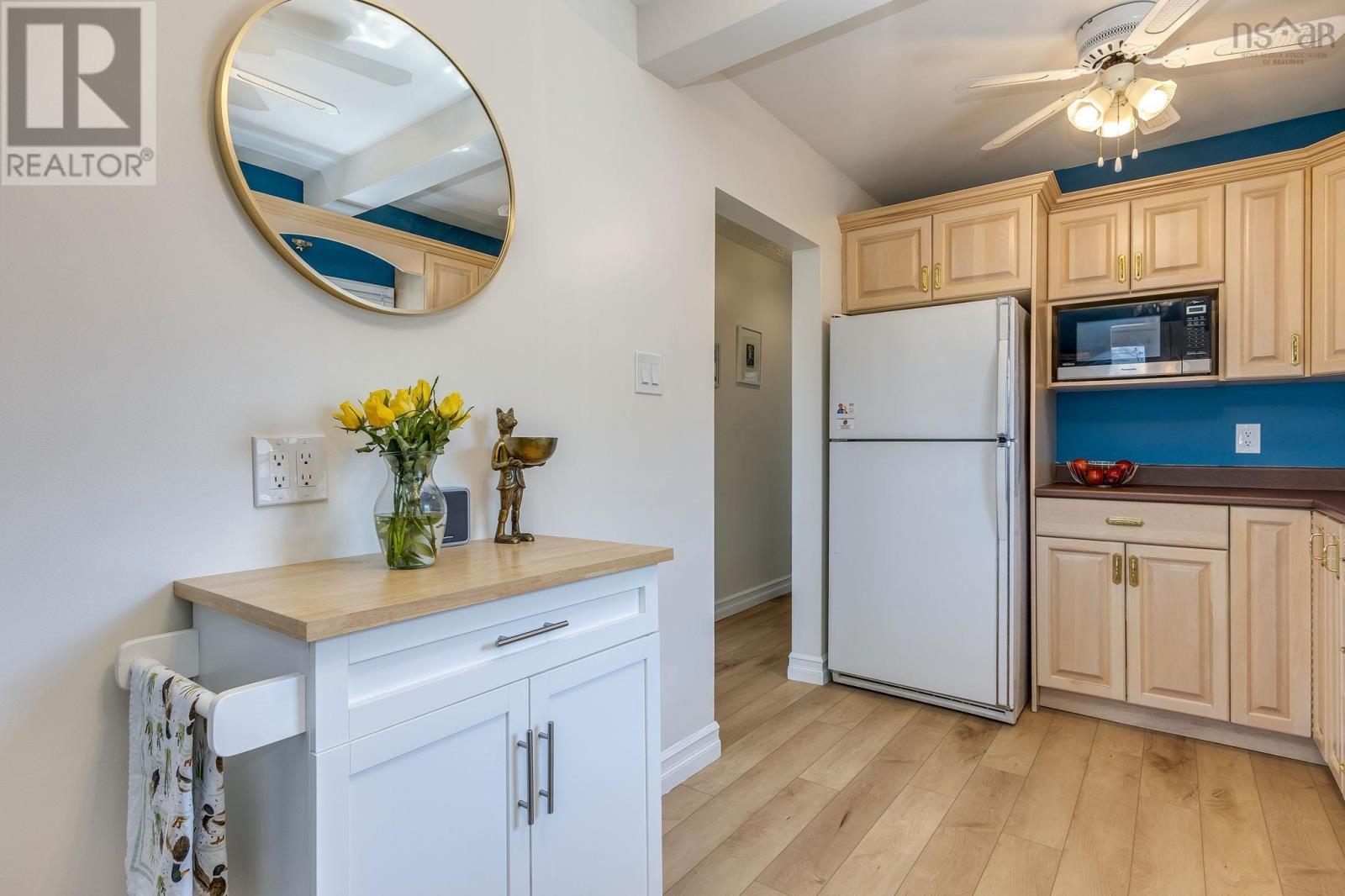 18 Devon Crescent, Halifax, Nova Scotia  B3R 2G3 - Photo 5 - 202607406