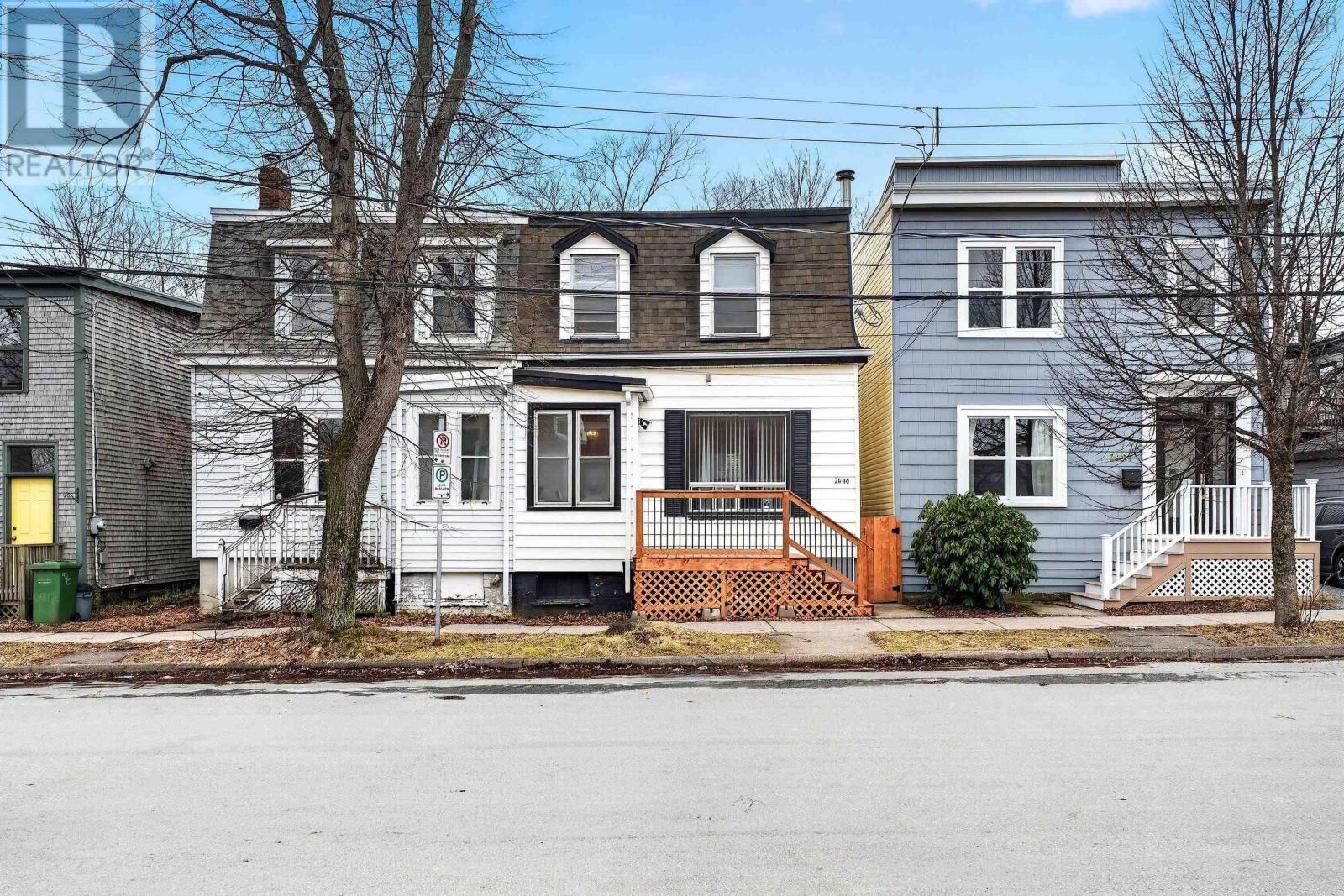 <h3>$499,000</h3><p>2490 John Street, Halifax, Nova Scotia</p>