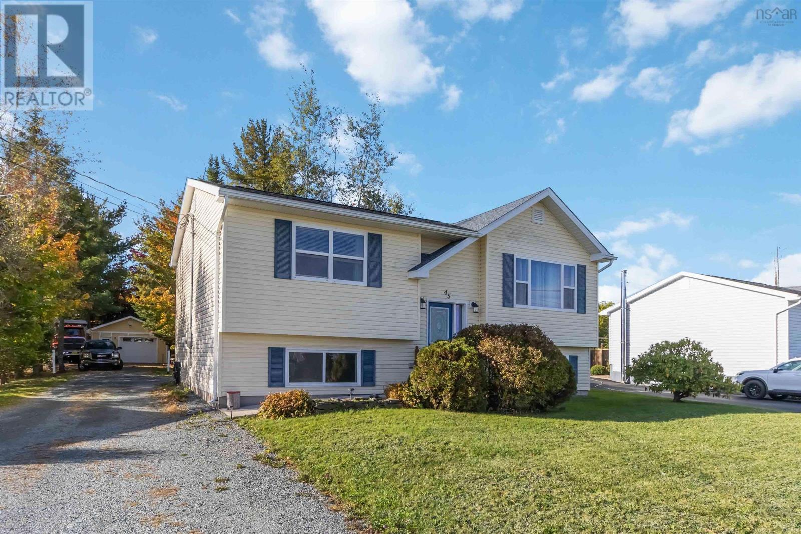 <h3>$554,900</h3><p>45 Grove Avenue, Beaver Bank, Nova Scotia</p>