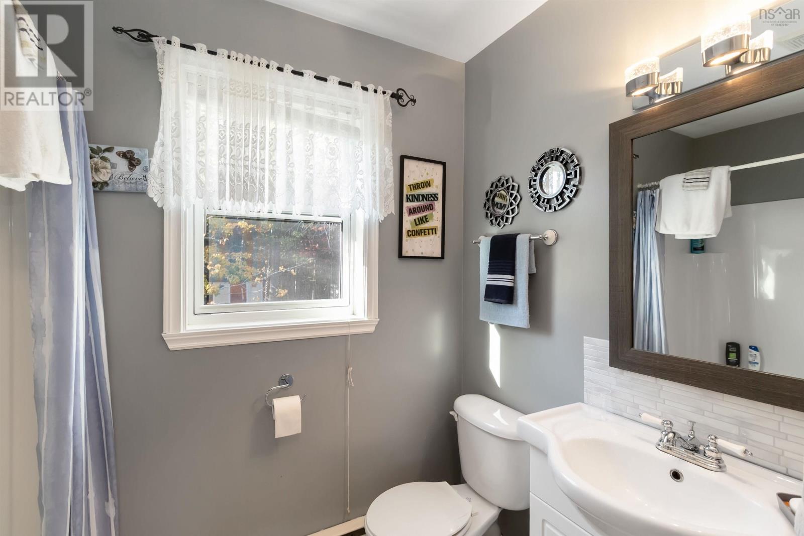 45 Grove Avenue, Beaver Bank, Nova Scotia  B4G 1B7 - Photo 16 - 202607429