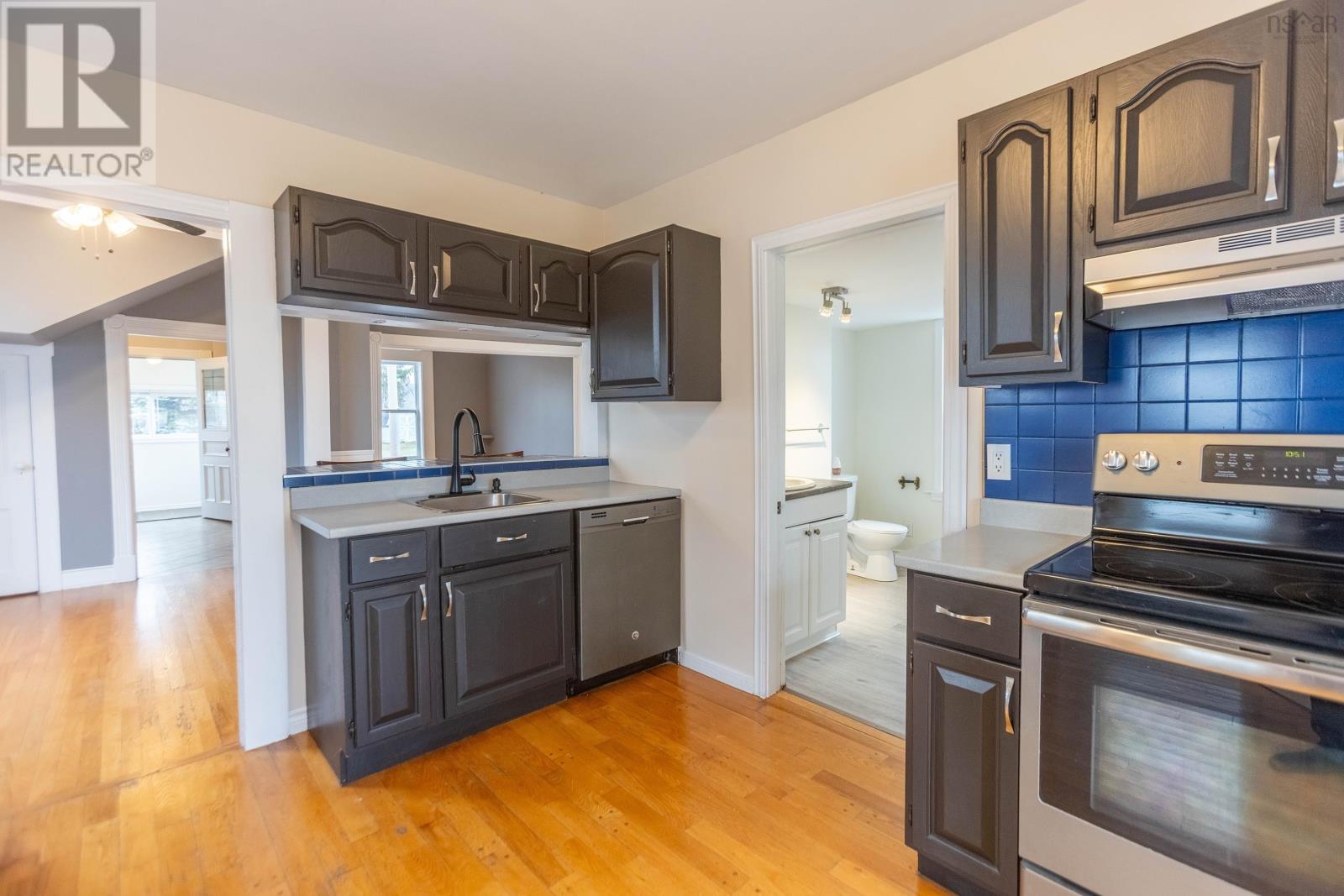 14 Allison Avenue, Amherst, Nova Scotia  B4H 3V4 - Photo 10 - 202607438