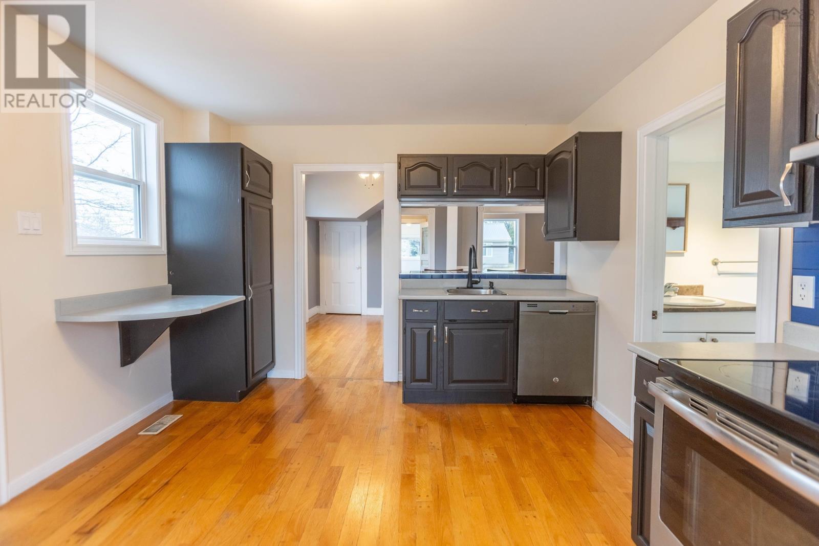 14 Allison Avenue, Amherst, Nova Scotia  B4H 3V4 - Photo 13 - 202607438