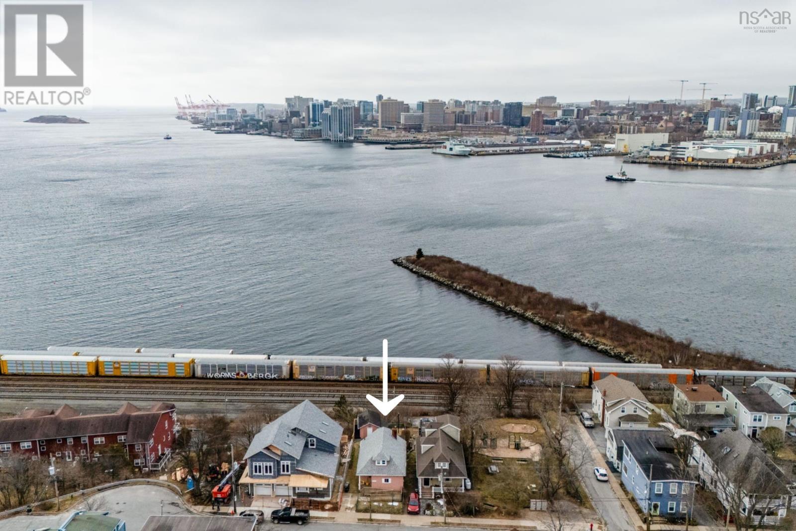 13 Fairbanks Street, Dartmouth, Nova Scotia  B3A 1B8 - Photo 4 - 202607777