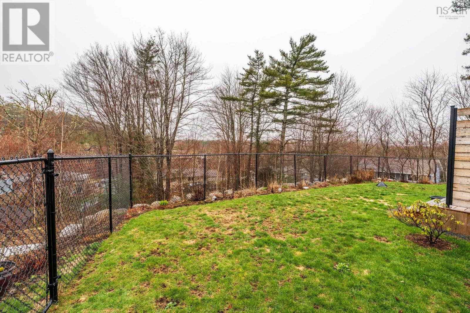 14 Hillside Drive, Bridgewater, Nova Scotia  B4V 3C7 - Photo 32 - 202607832