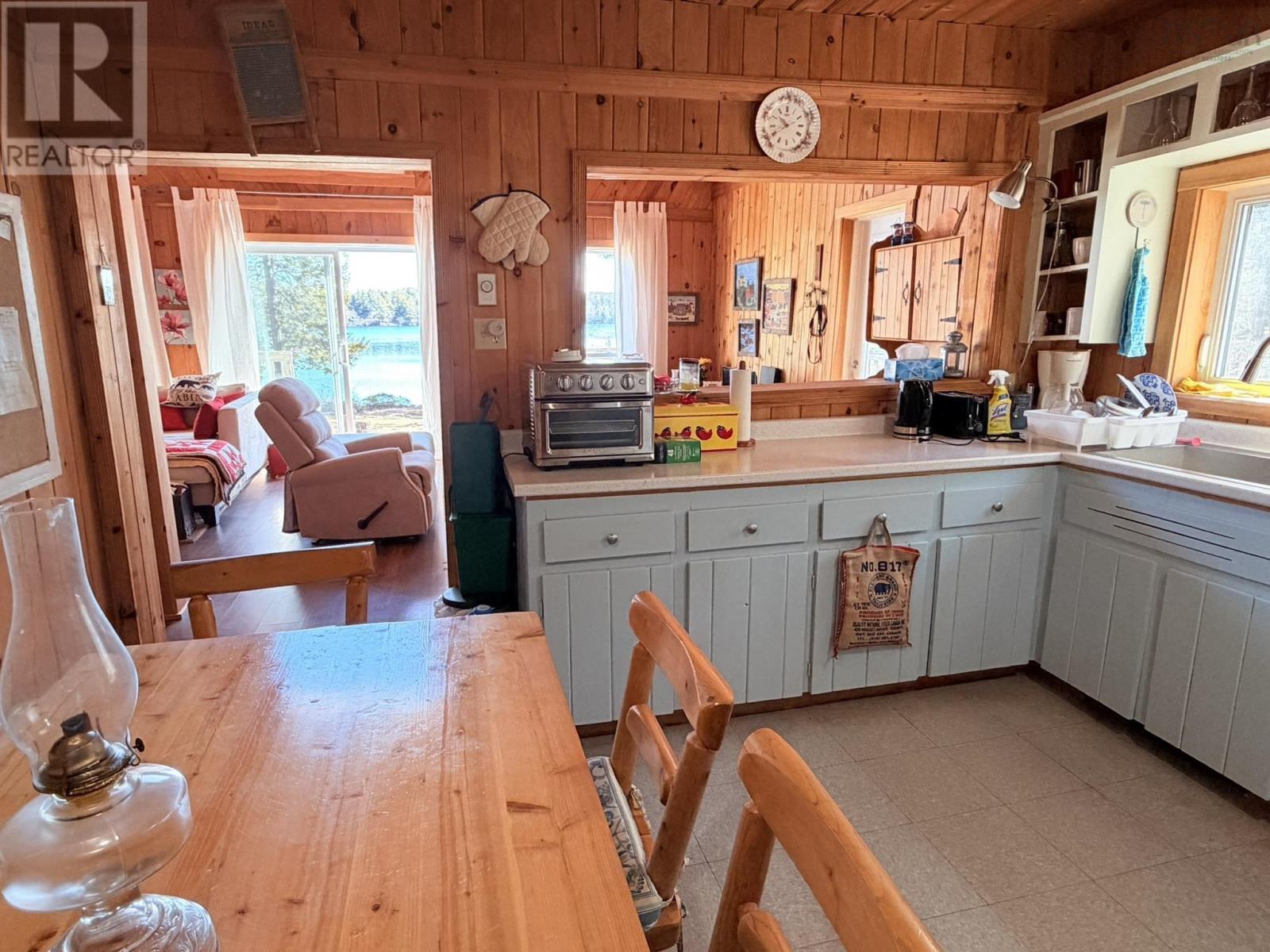 988 Labelle Road, Labelle, Nova Scotia  B0T 1E0 - Photo 10 - 202607835