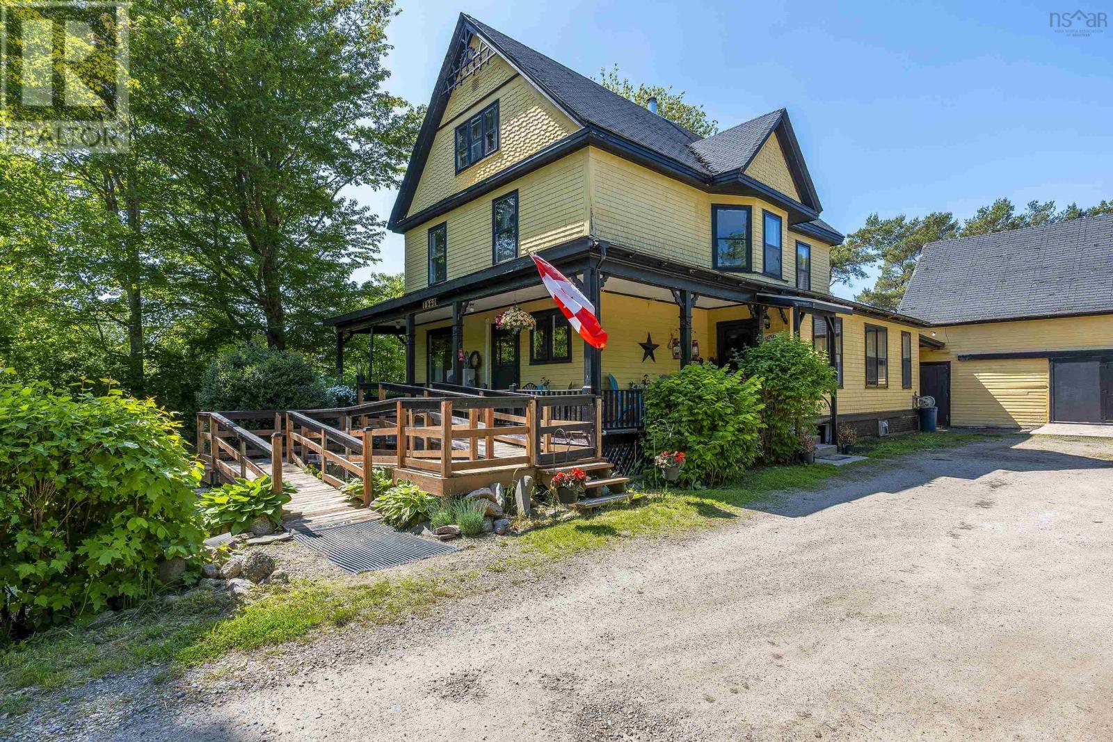 10251 1 Highway, 10253 Highway 1, Paradise, Ns B0s 1r0, Paradise, Nova Scotia  B0S 1R0 - Photo 2 - 202607944