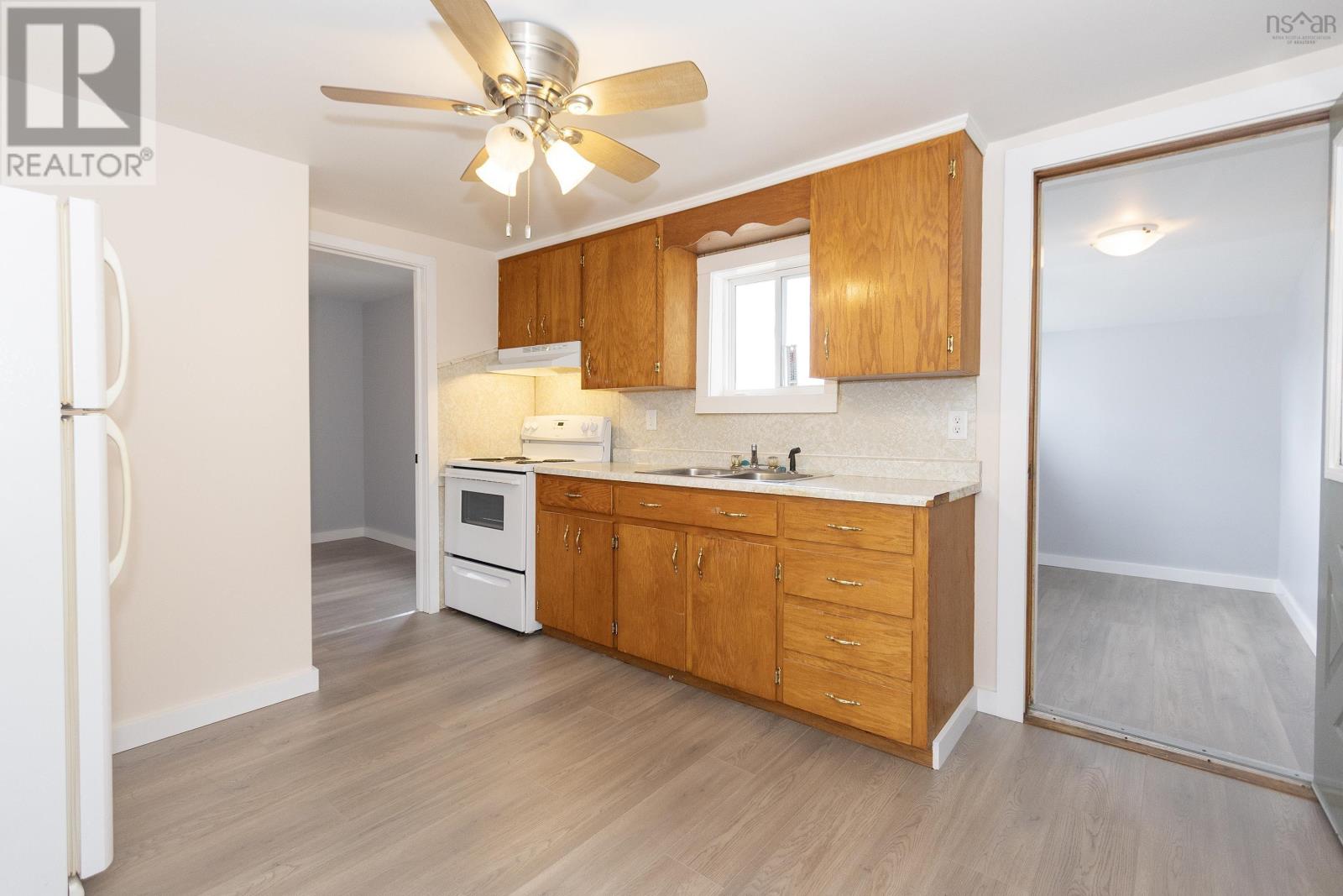 172 Mcgee Street, Springhill, Nova Scotia  B0M 1X0 - Photo 9 - 202608652