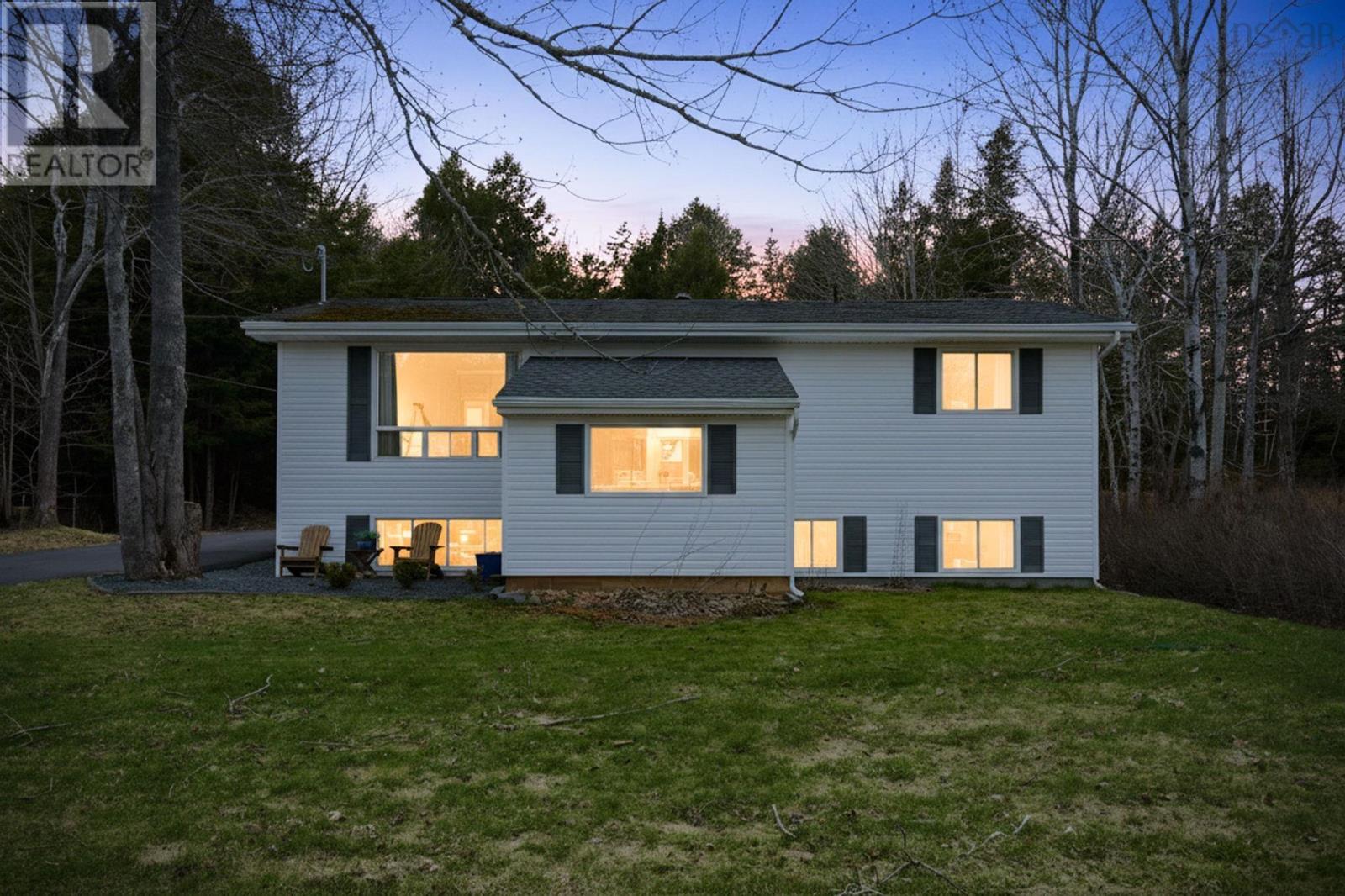 114 Charleswood Drive, windsor junction, Nova Scotia