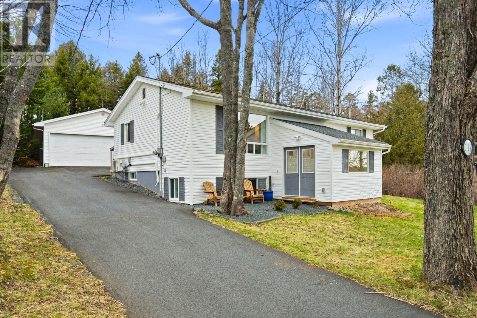 114 Charleswood Drive, Windsor Junction, Nova Scotia  B2T 1G3 - Photo 2 - 202608808