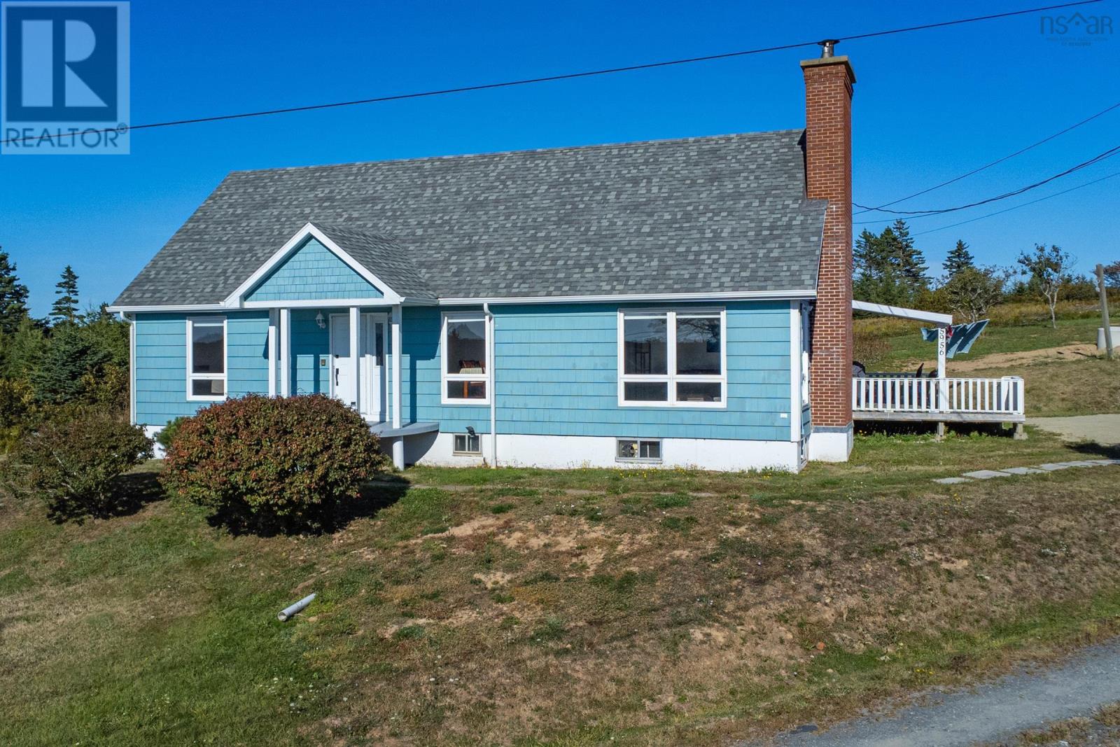 5956 Highway 1, Mavillette, Nova Scotia  B5A 5B3 - Photo 2 - 202608854