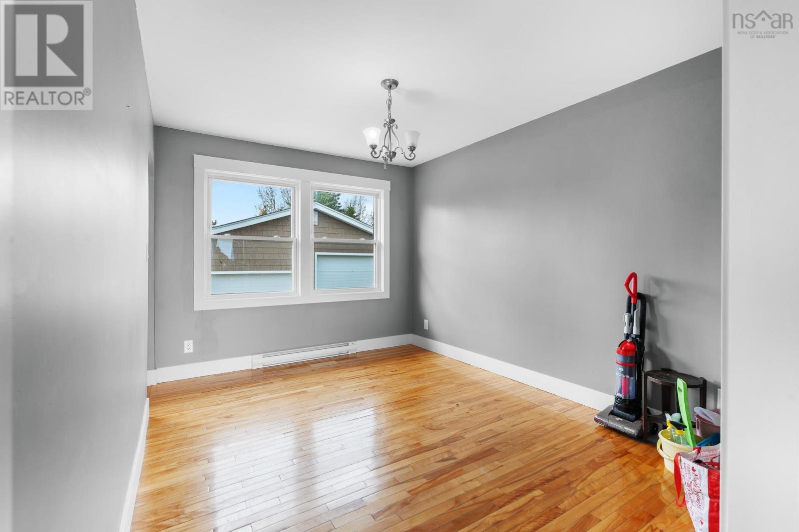 388 Cobequid Road, Lower Sackville, Nova Scotia  B4C 3X5 - Photo 6 - 202608849