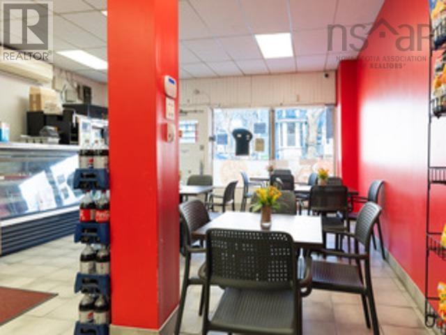 5776 North Street, Halifax, Nova Scotia  B3K 1N2 - Photo 2 - 202609002