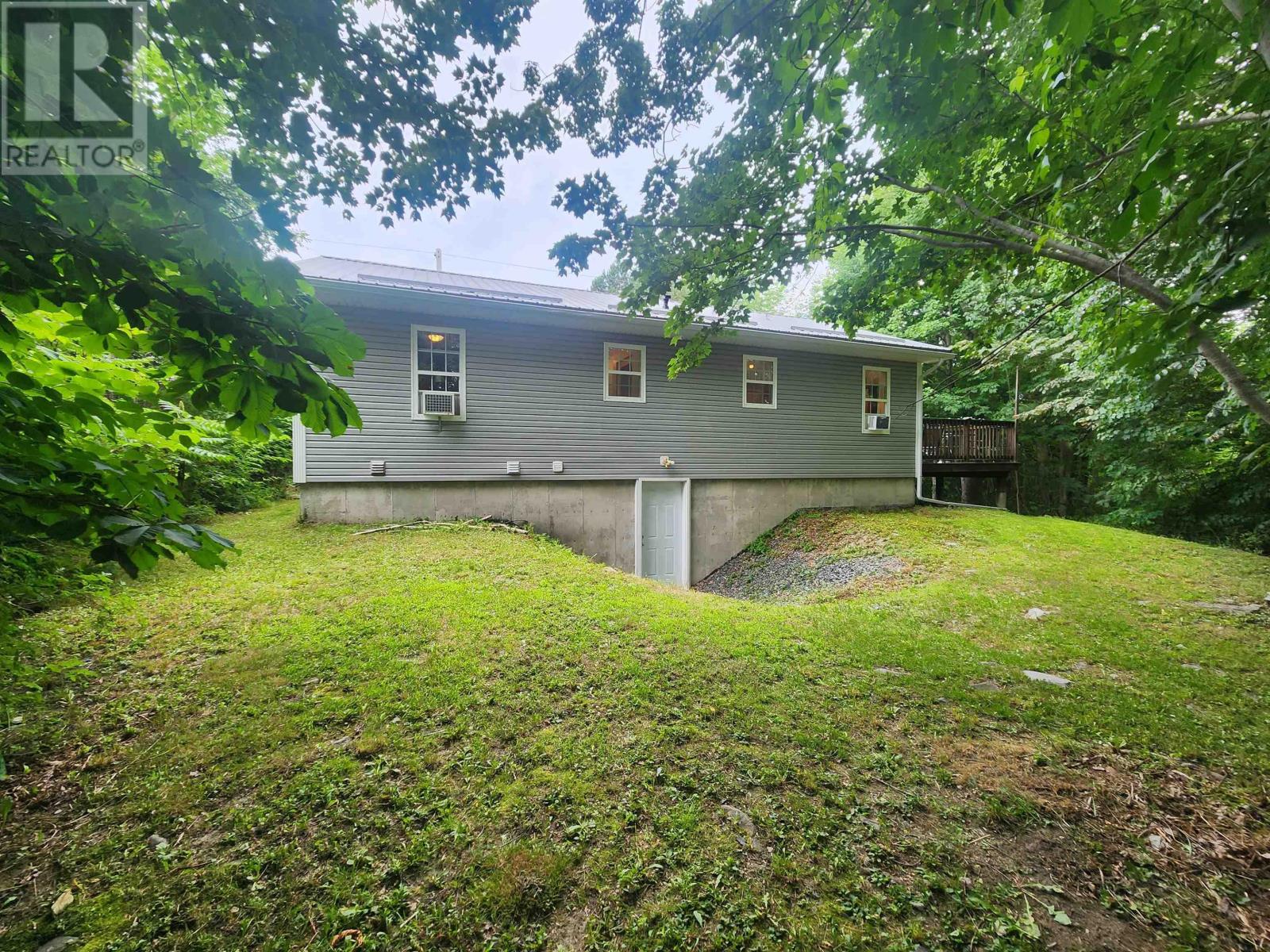 14 Lawrence Street, Liverpool, Nova Scotia  B0T 1K0 - Photo 12 - 202609050