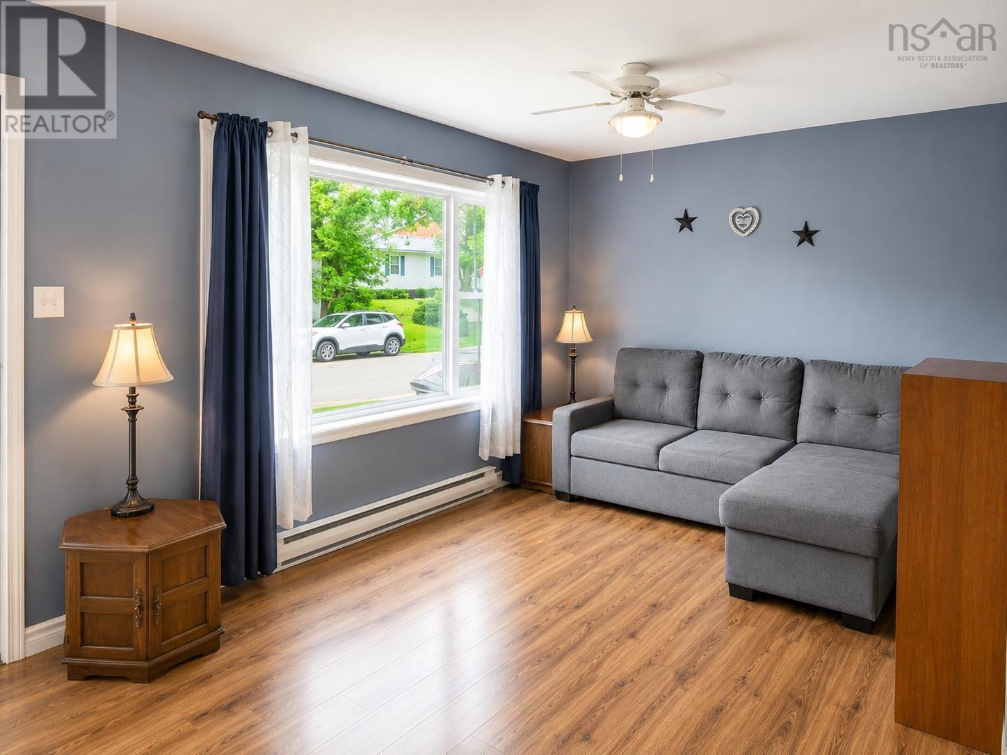 14 Lawrence Street, Liverpool, Nova Scotia  B0T 1K0 - Photo 5 - 202609050