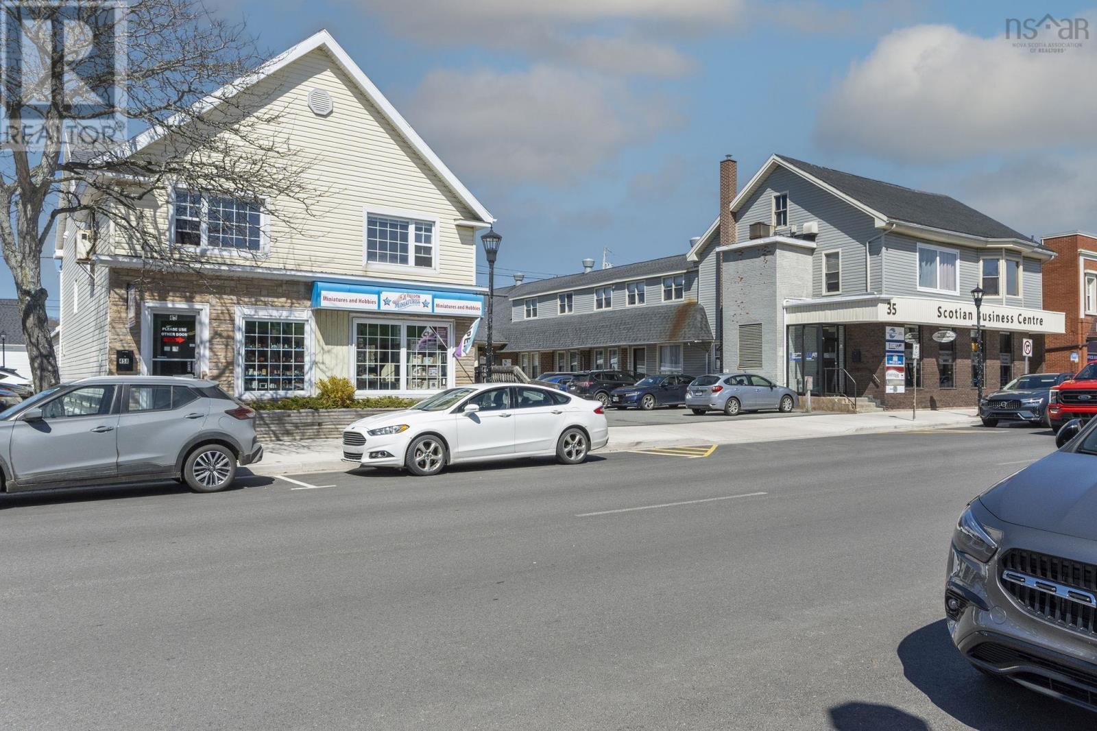 35-49 Webster Street, Kentville, Nova Scotia  B4N 1H4 - Photo 2 - 202609062