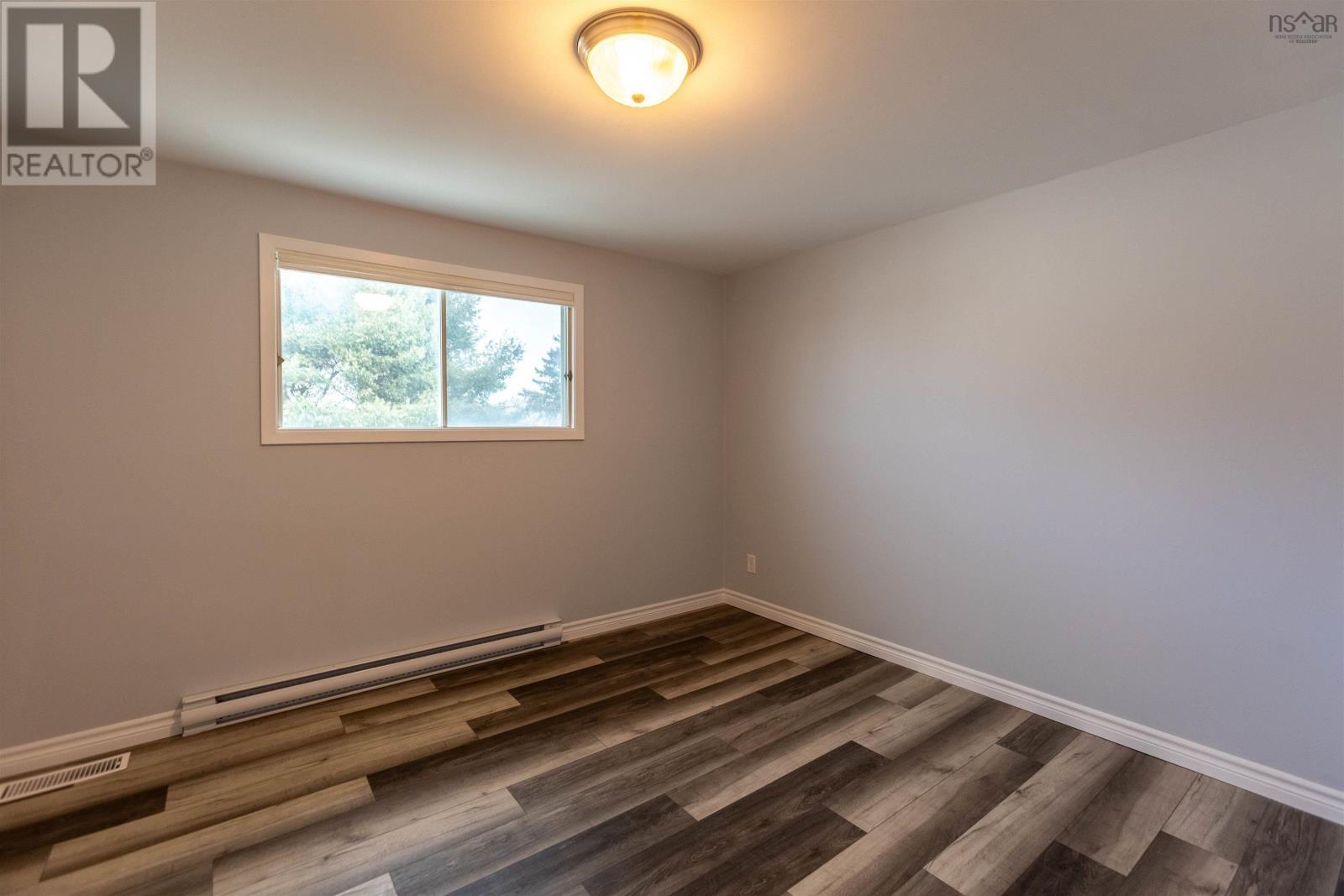 152 Willow Street, Amherst, Nova Scotia  B4H 3W5 - Photo 12 - 202609073