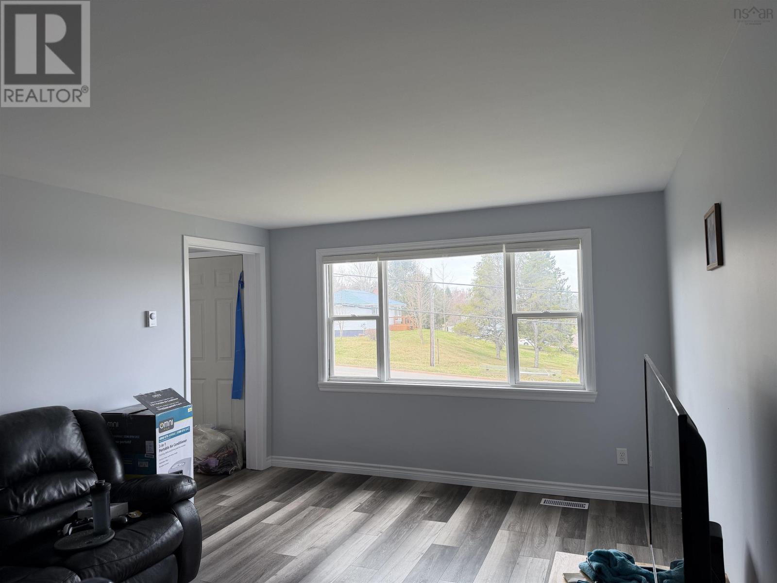 152 Willow Street, Amherst, Nova Scotia  B4H 3W5 - Photo 9 - 202609073