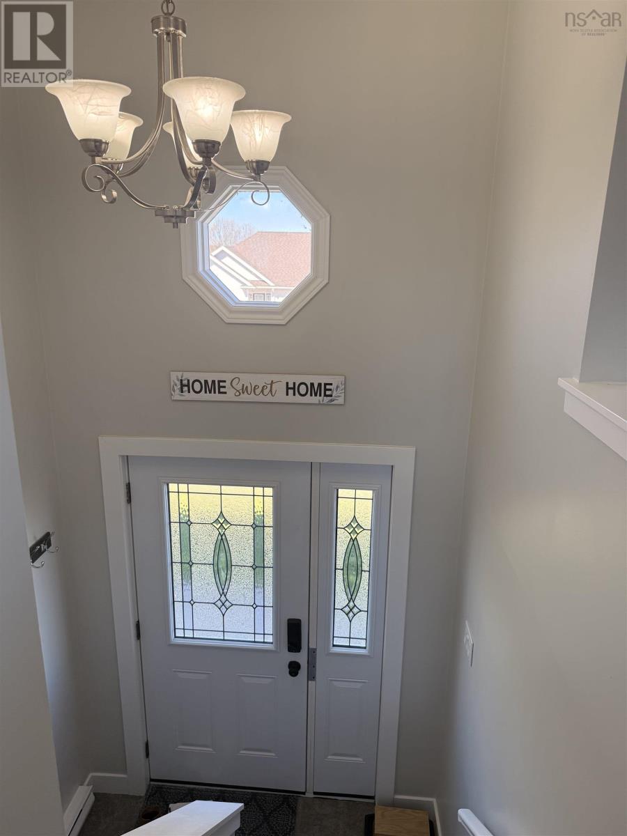 563 Brunswick Street, Yarmouth, Nova Scotia  B5A 4S5 - Photo 2 - 202609645
